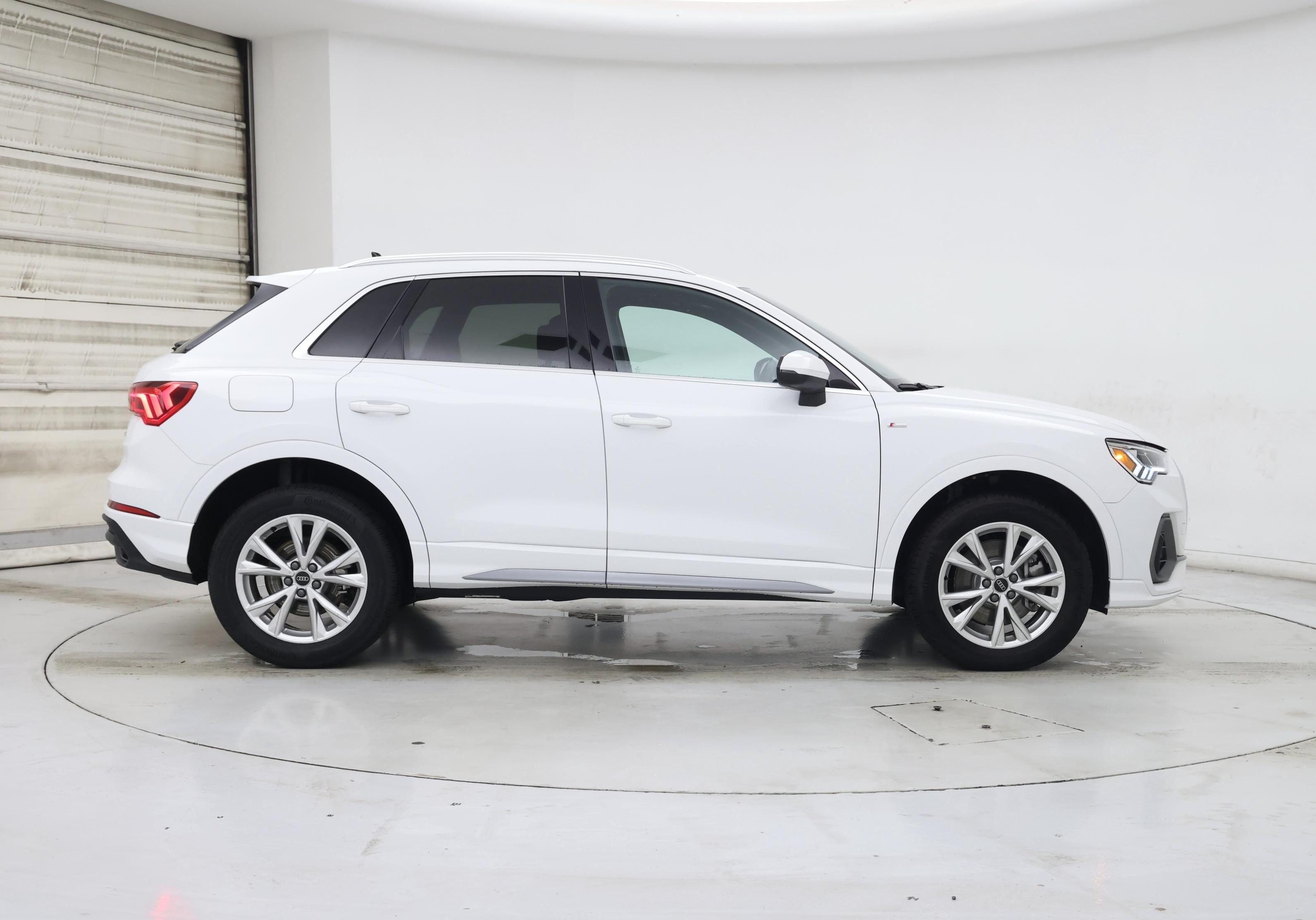 Thumbnail: 2025 Audi Q3 - 7