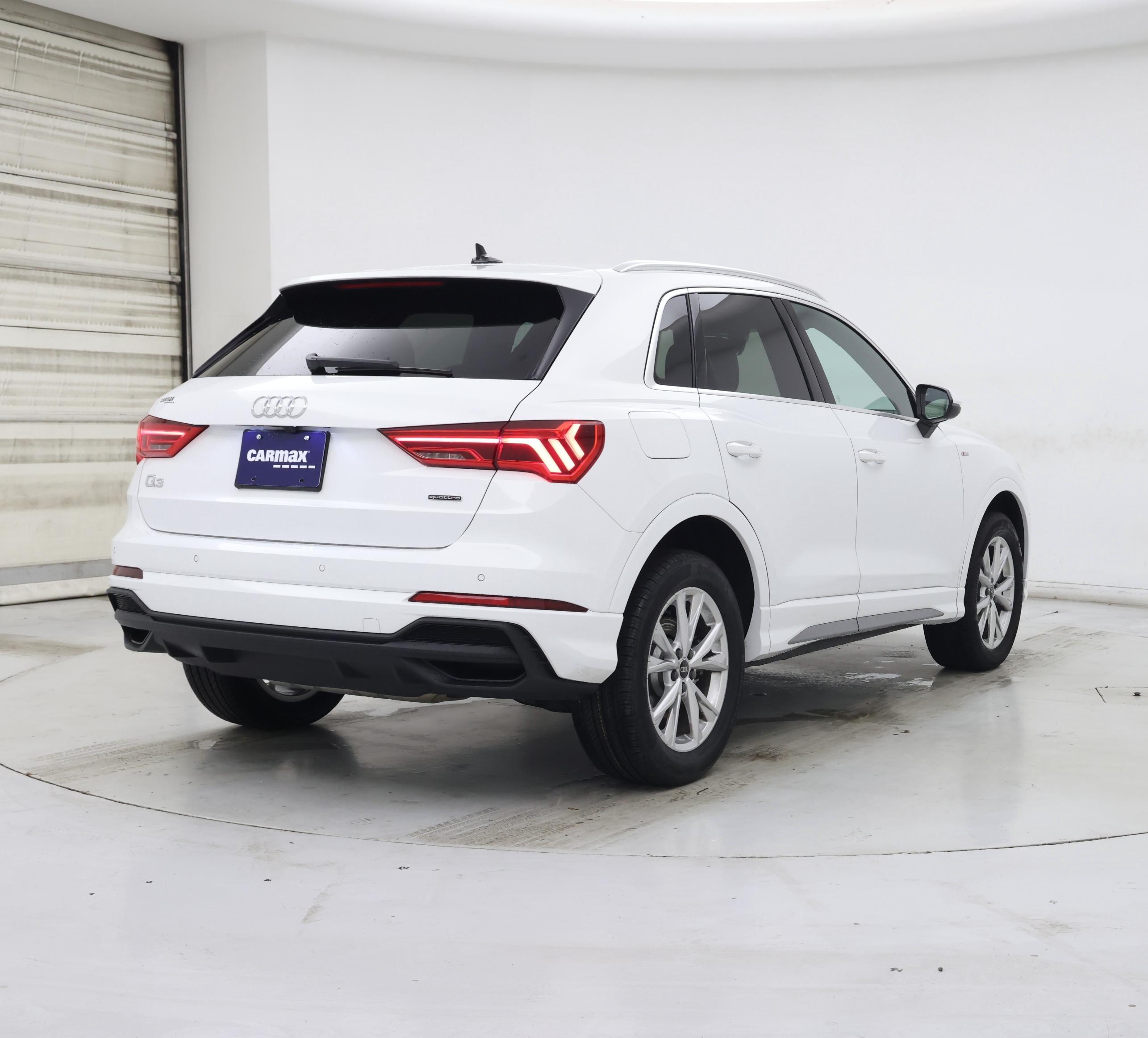 Thumbnail: 2025 Audi Q3 - 8