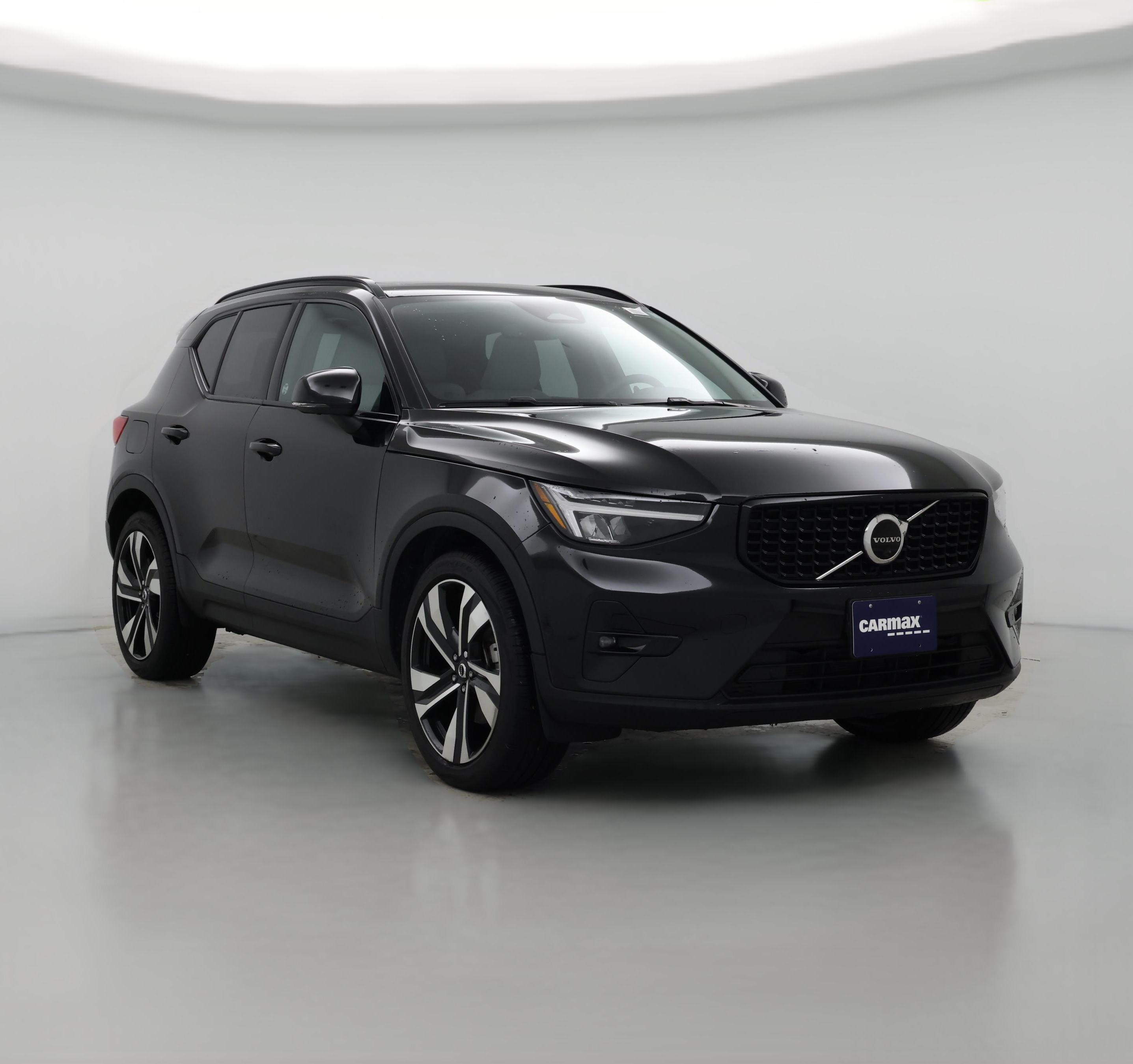 Thumbnail: 2023 Volvo XC40 - 1