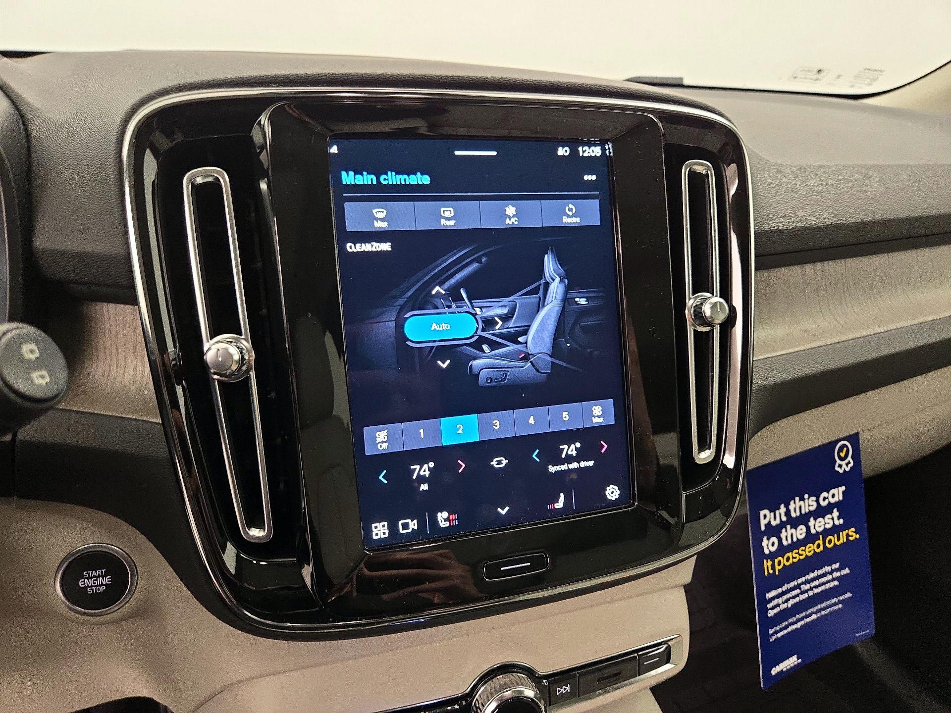 Thumbnail: 2023 Volvo XC40 - 16