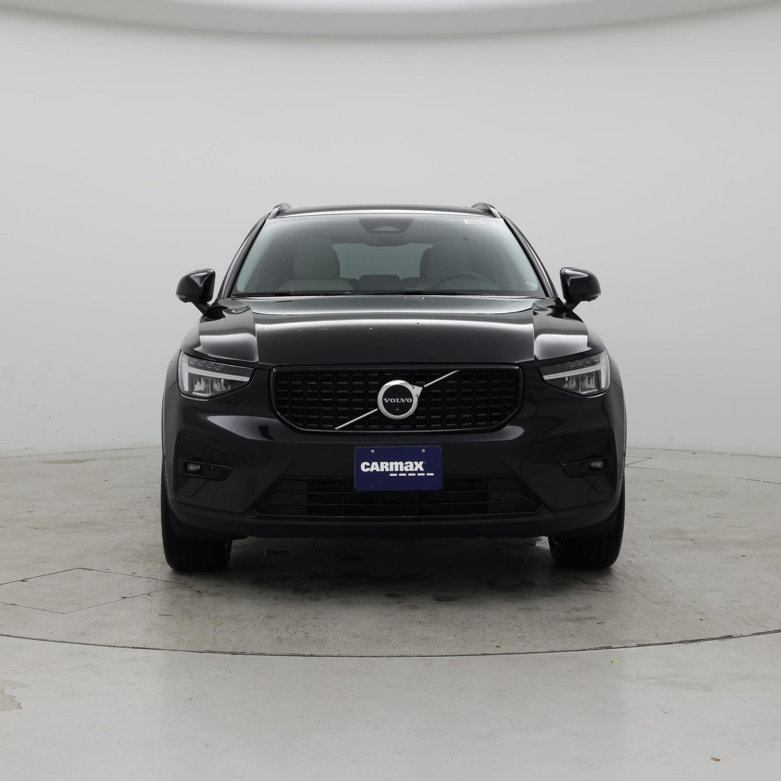 Thumbnail: 2023 Volvo XC40 - 5