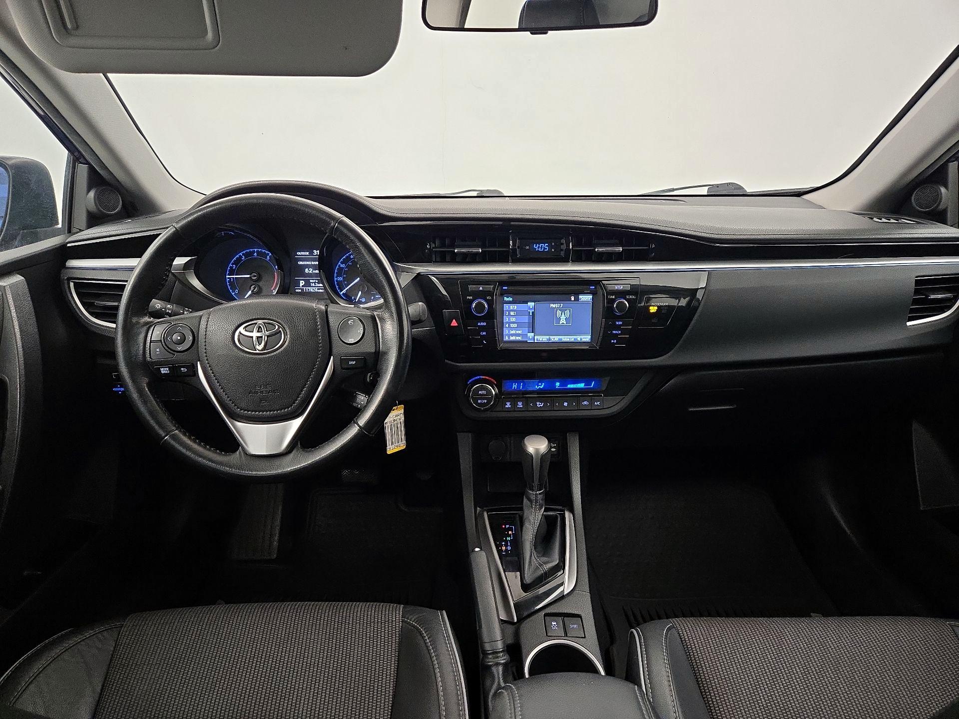 Thumbnail: 2015 Toyota Corolla - 9