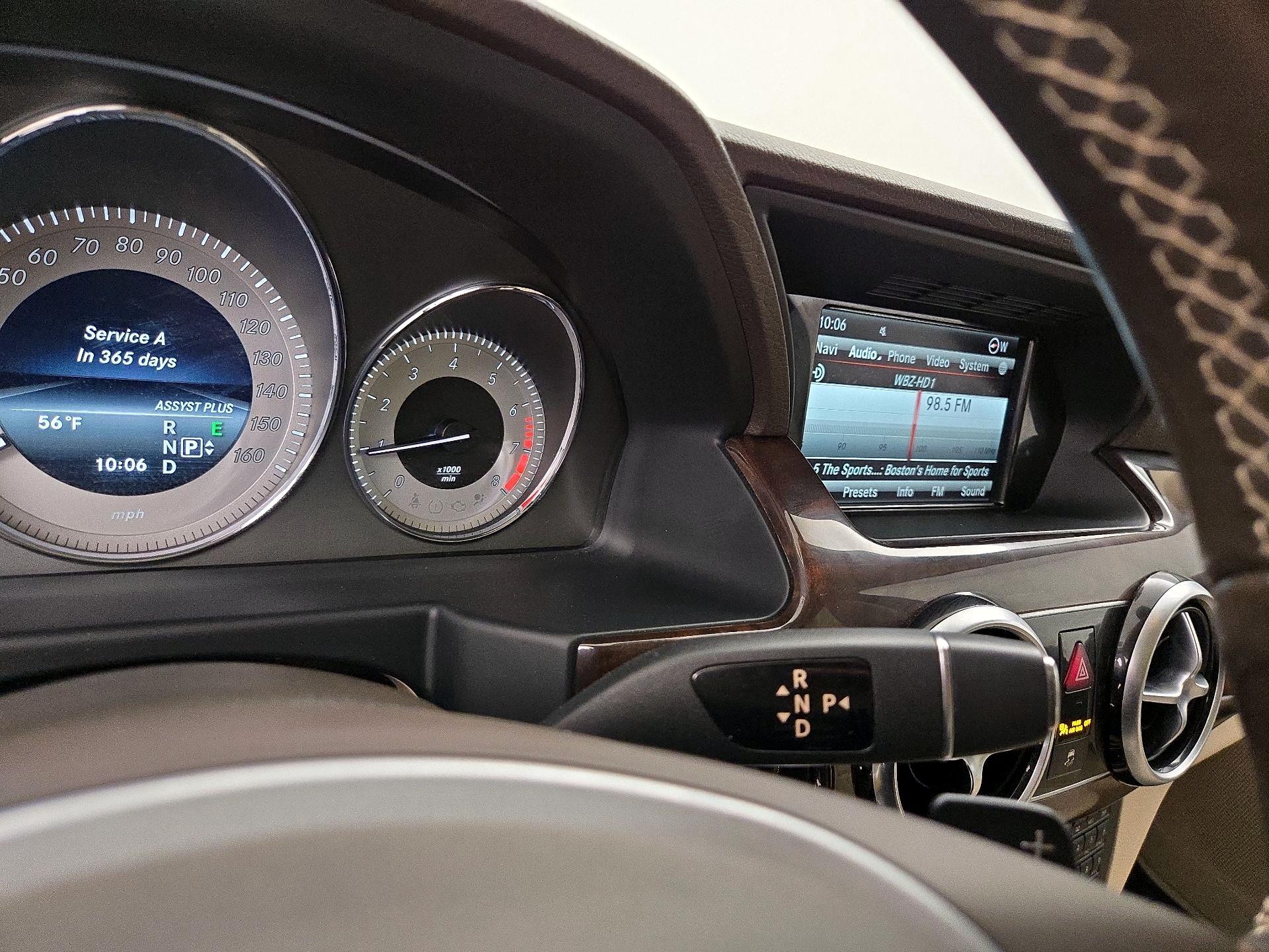 Thumbnail: 2015 Mercedes-Benz GLK - 18