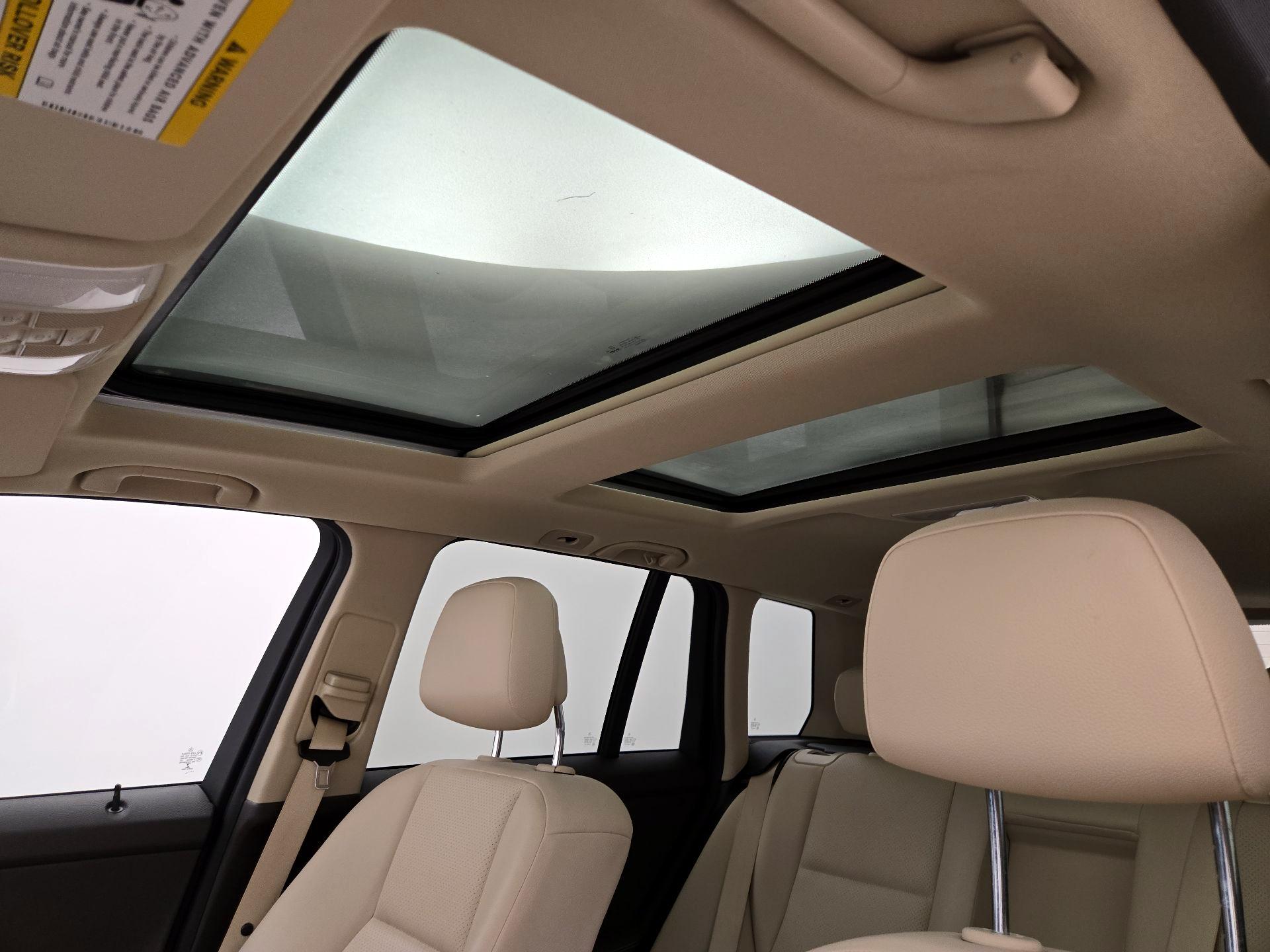 Thumbnail: 2015 Mercedes-Benz GLK - 19