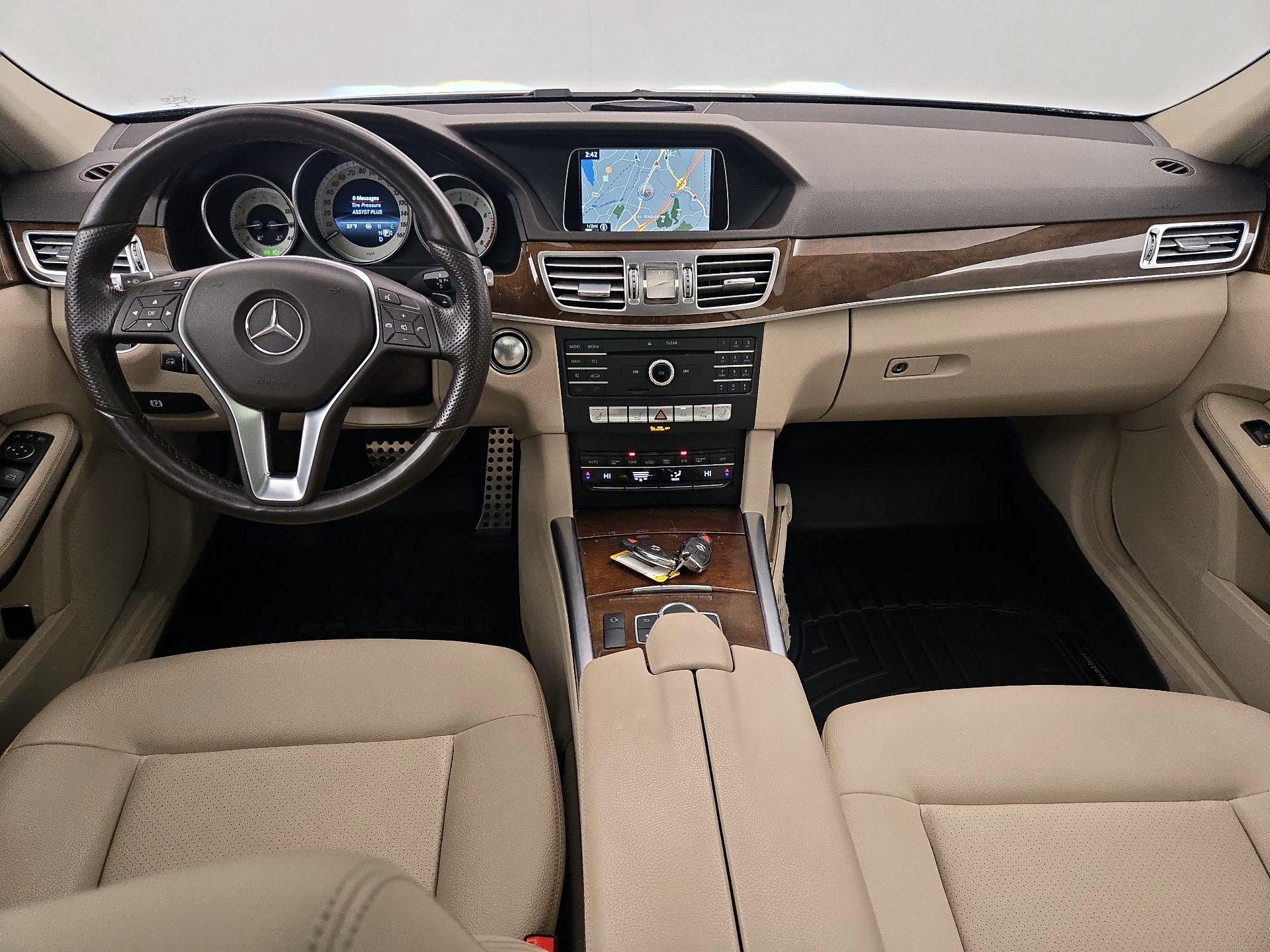 Thumbnail: 2016 Mercedes-Benz E-Class - 9