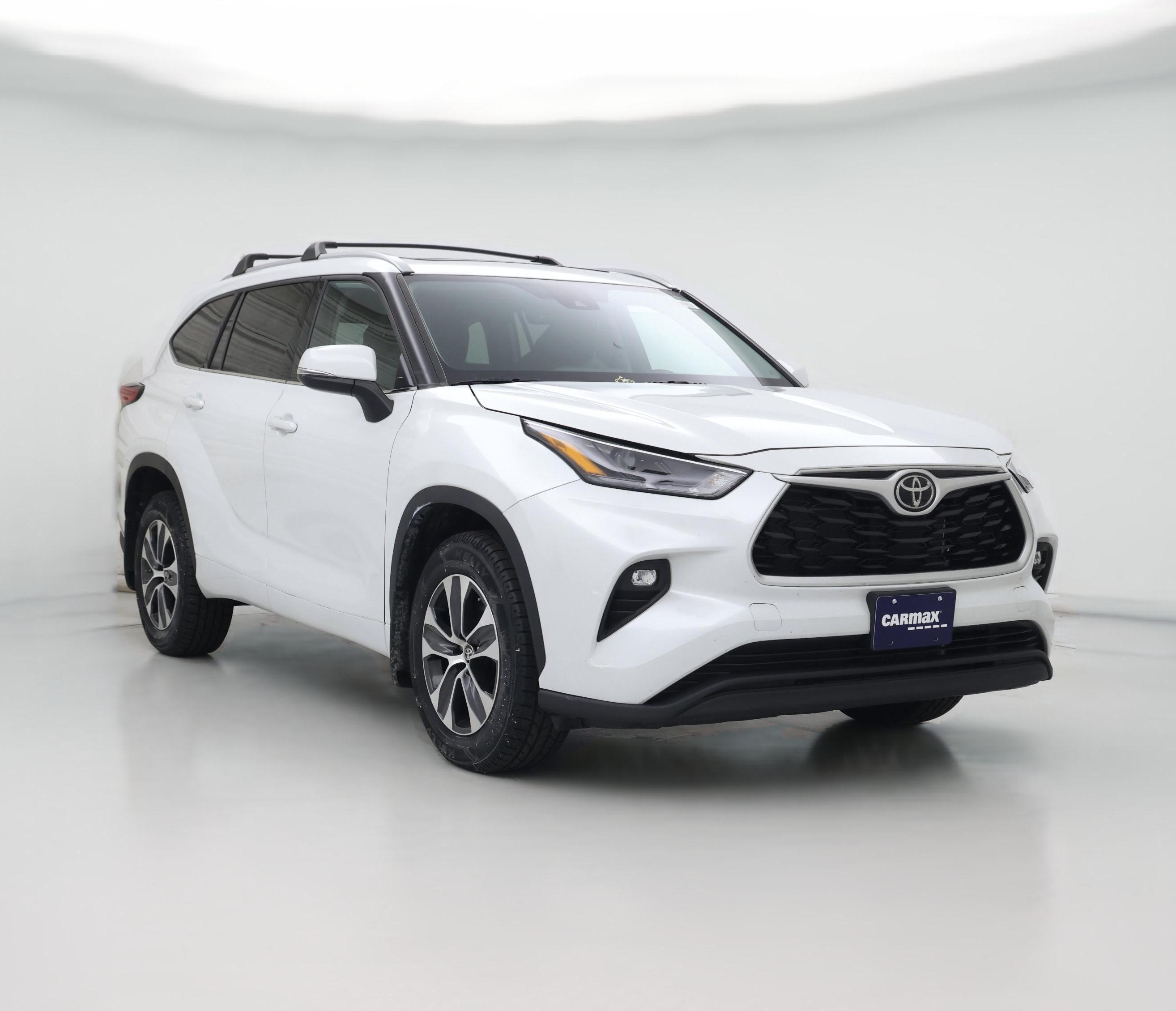 Thumbnail: 2022 Toyota Highlander - 1