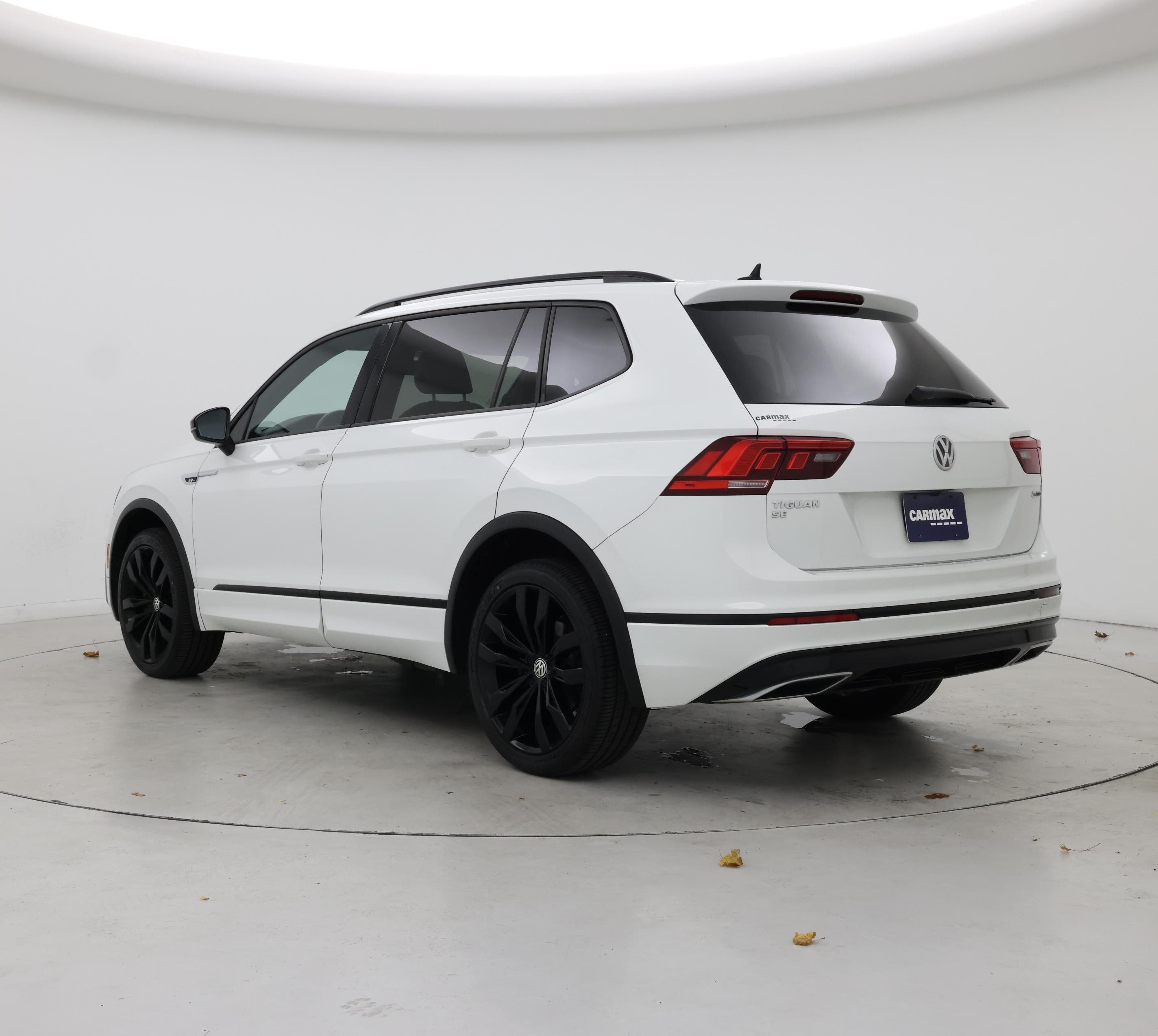 Thumbnail: 2020 Volkswagen Tiguan - 2