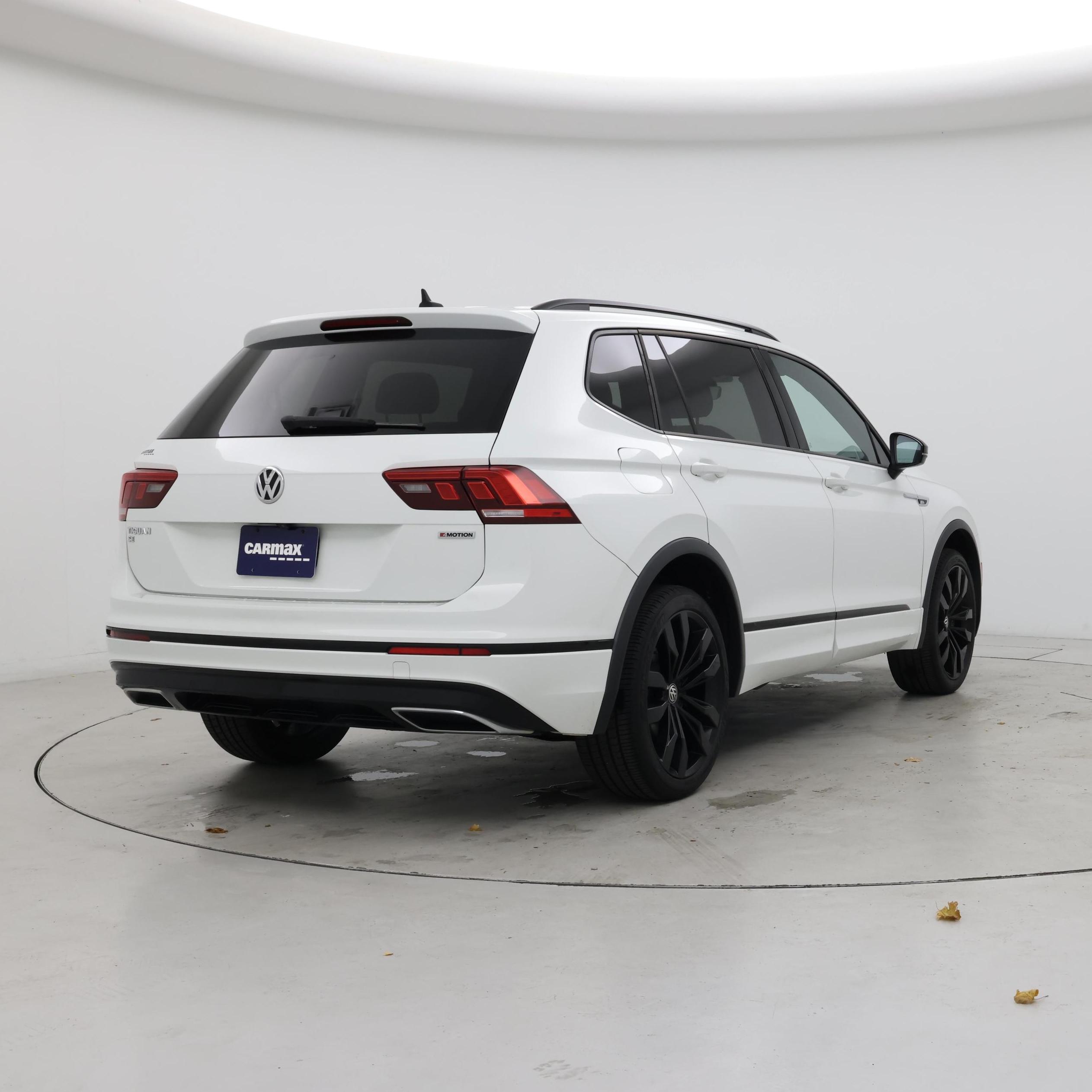 Thumbnail: 2020 Volkswagen Tiguan - 8