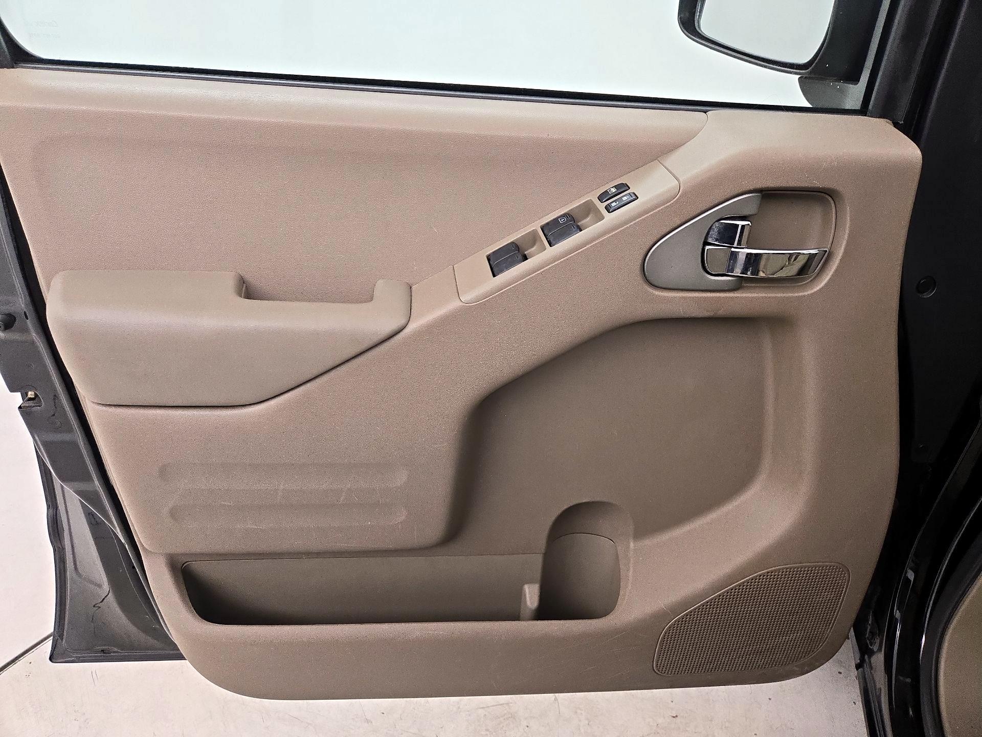 Thumbnail: 2016 Nissan Frontier - 12