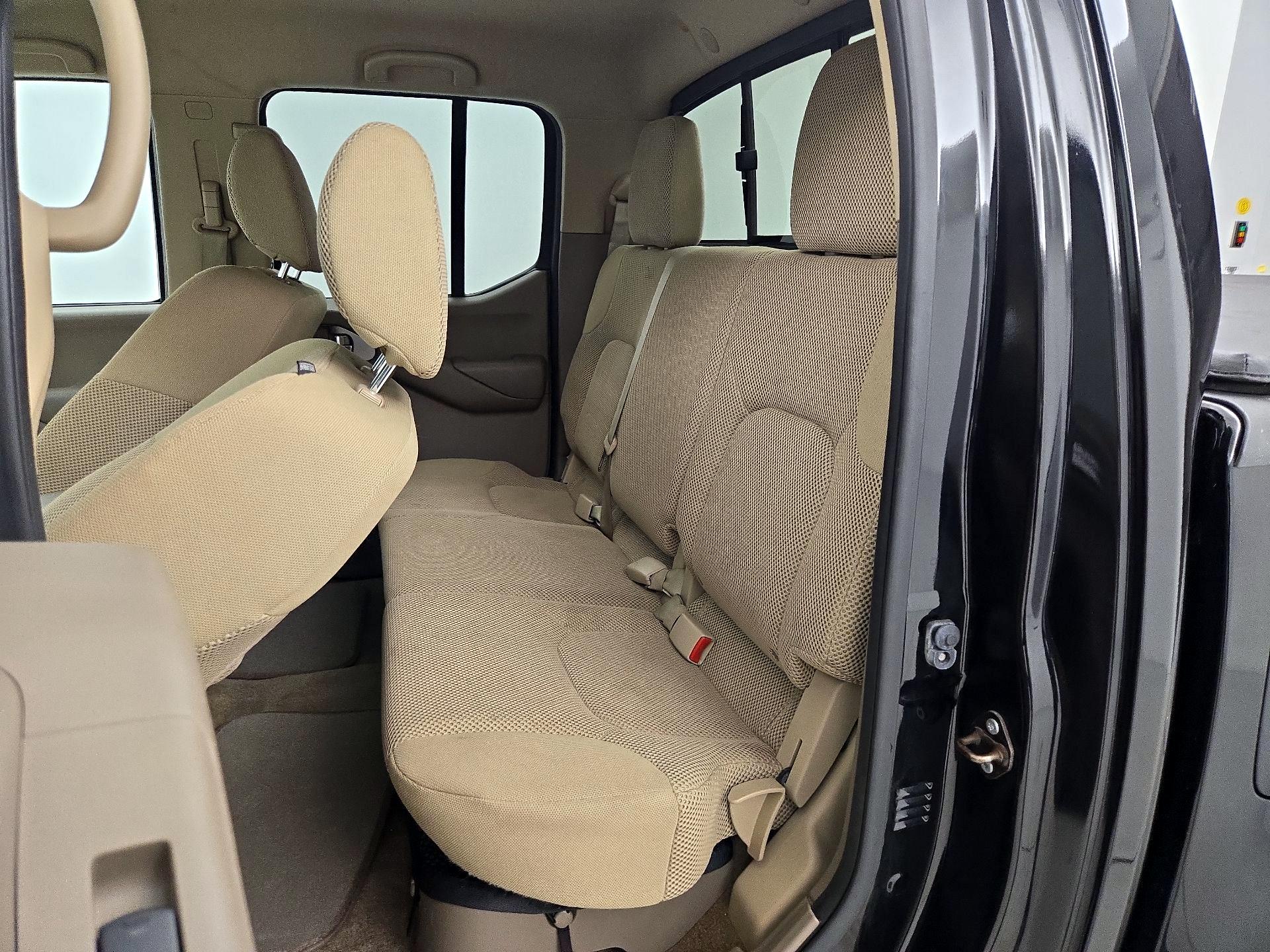 Thumbnail: 2016 Nissan Frontier - 18