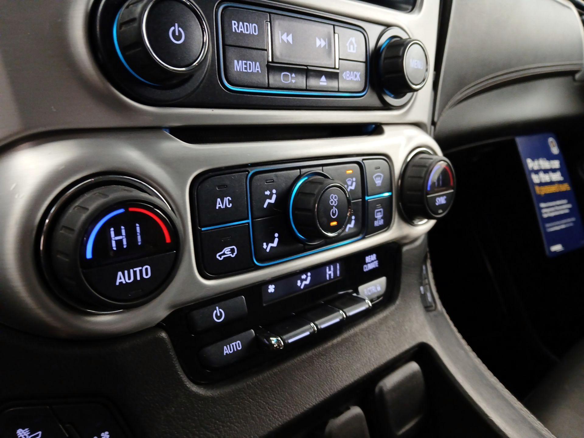 Thumbnail: 2017 GMC Yukon - 16