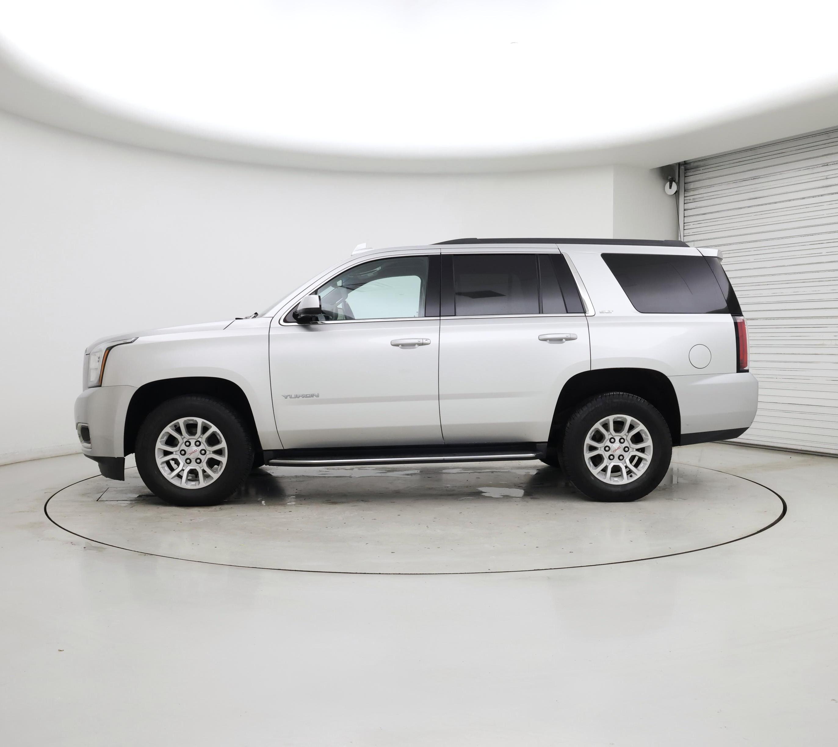 Thumbnail: 2017 GMC Yukon - 3