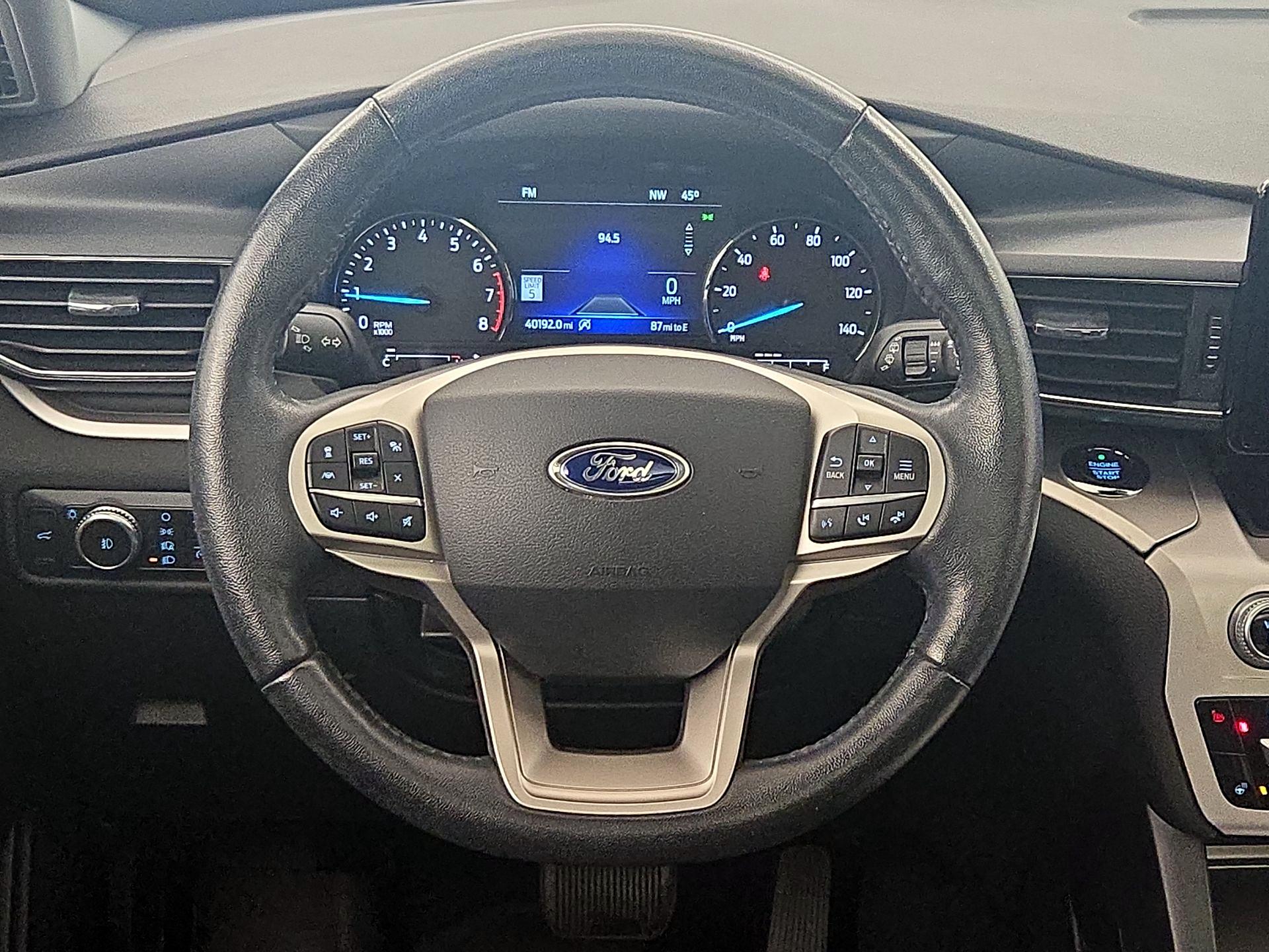 Thumbnail: 2021 Ford Explorer - 10