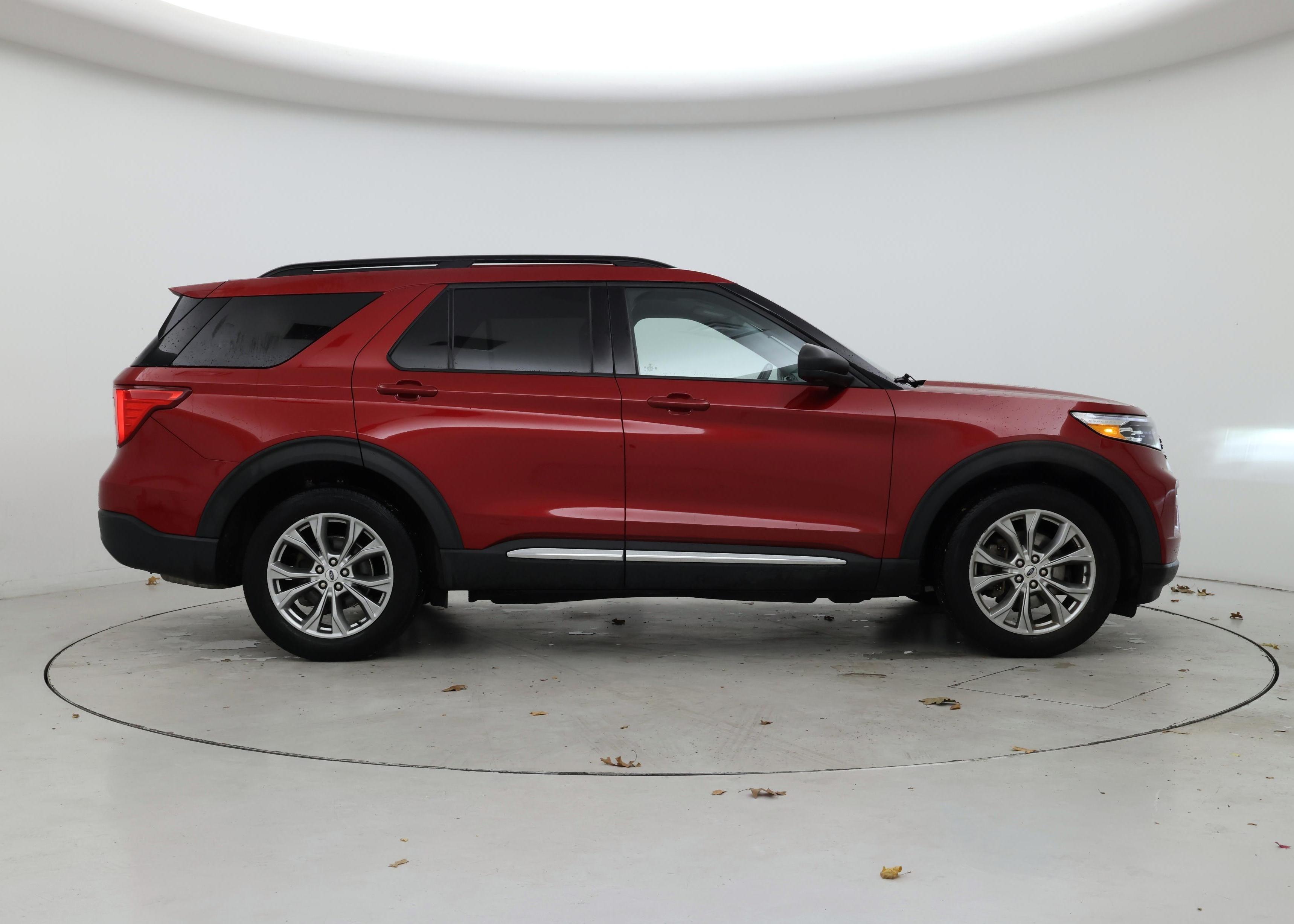 Thumbnail: 2021 Ford Explorer - 7