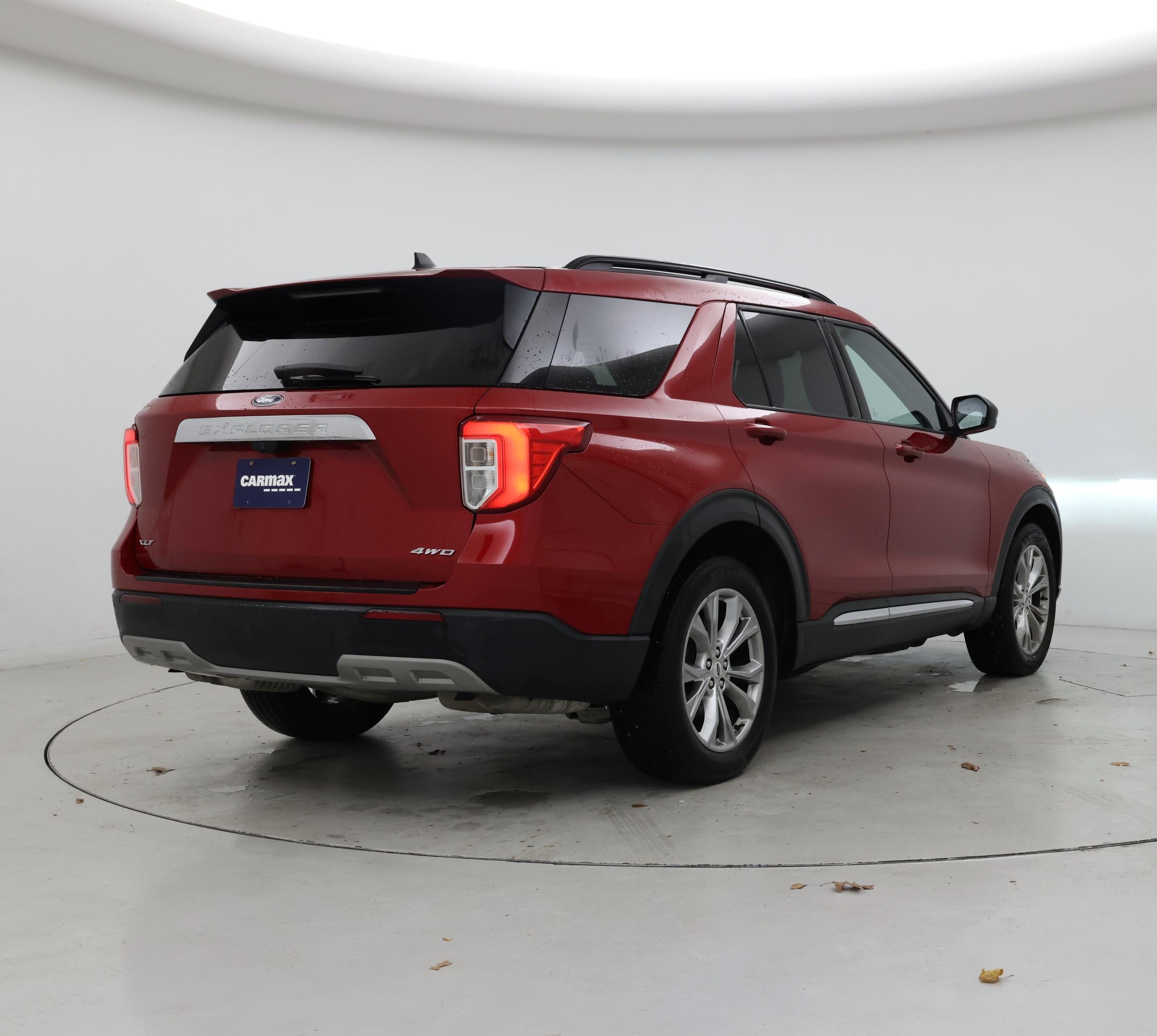 Thumbnail: 2021 Ford Explorer - 8
