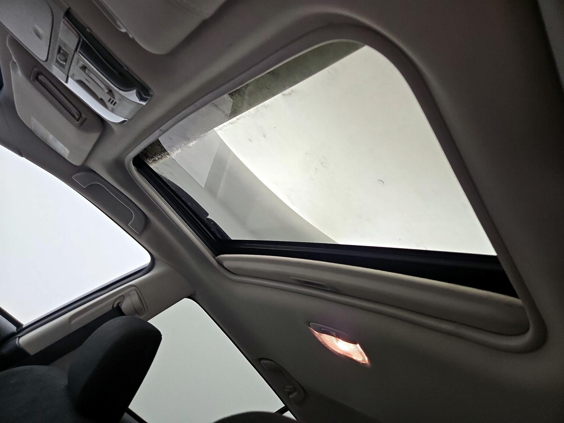 Thumbnail: 2014 Subaru Outback - 18