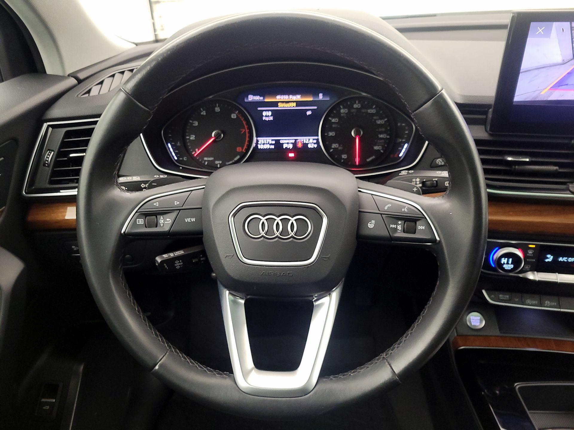 Thumbnail: 2023 Audi Q5 - 10