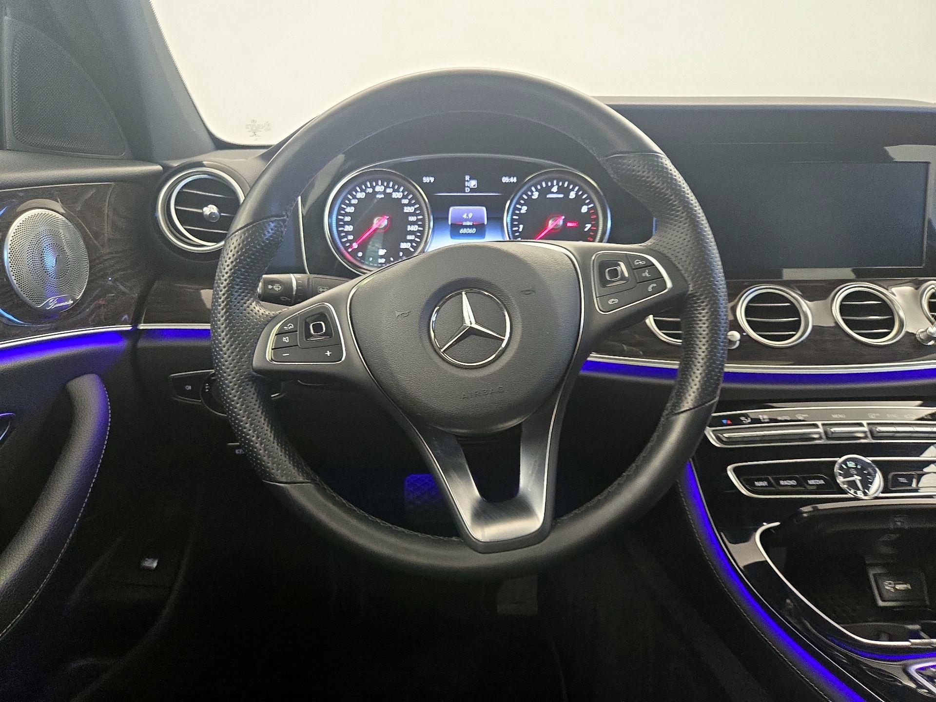 Thumbnail: 2017 Mercedes-Benz E-Class - 10