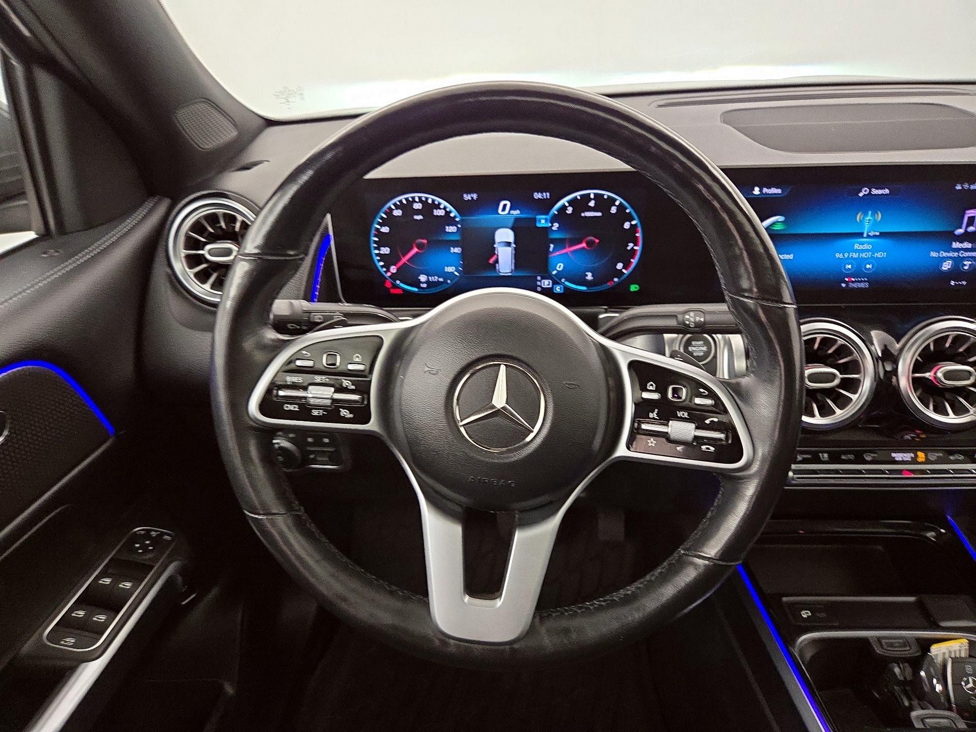 Thumbnail: 2021 Mercedes-Benz GLB - 10