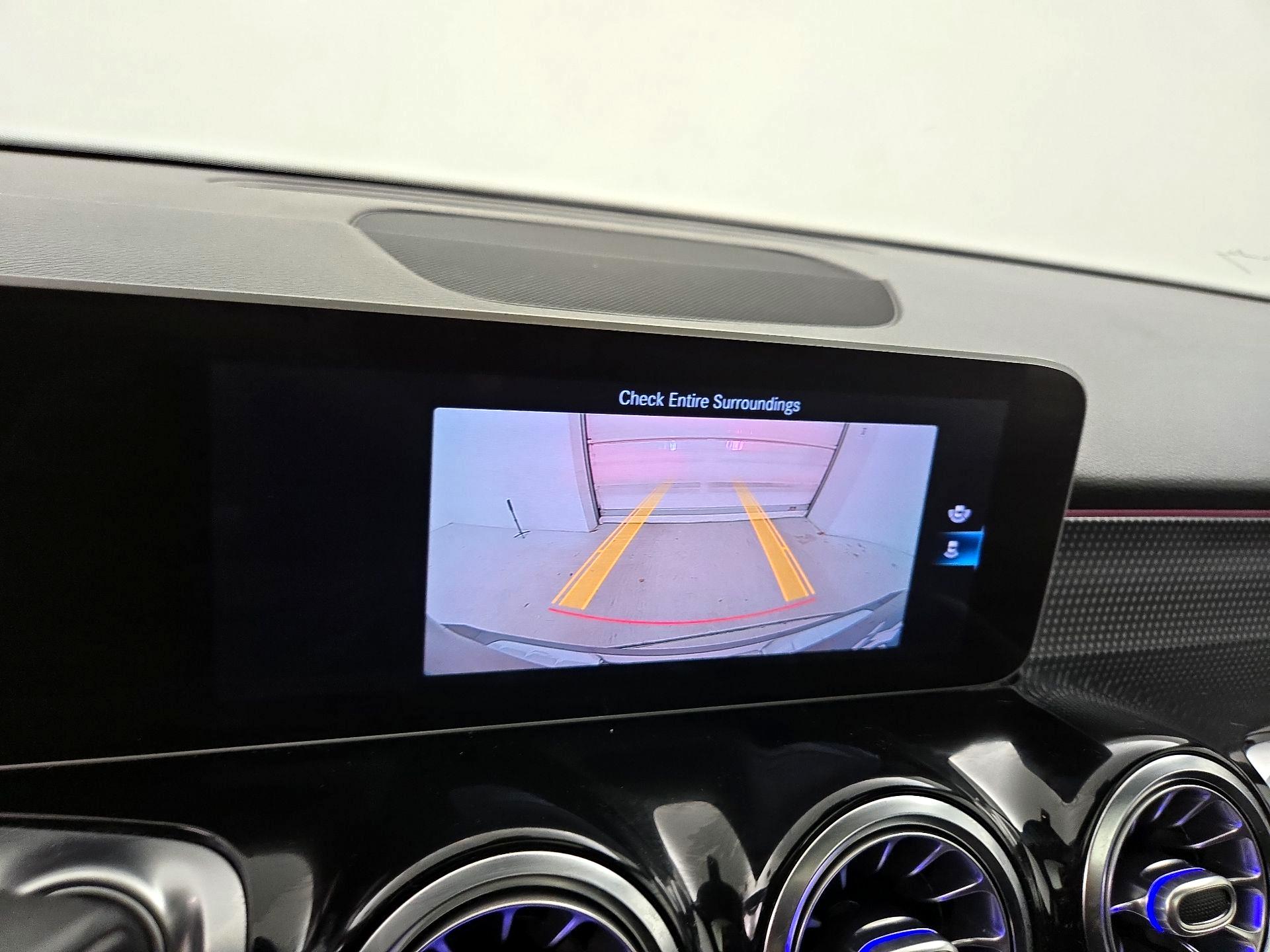 Thumbnail: 2021 Mercedes-Benz GLB - 14