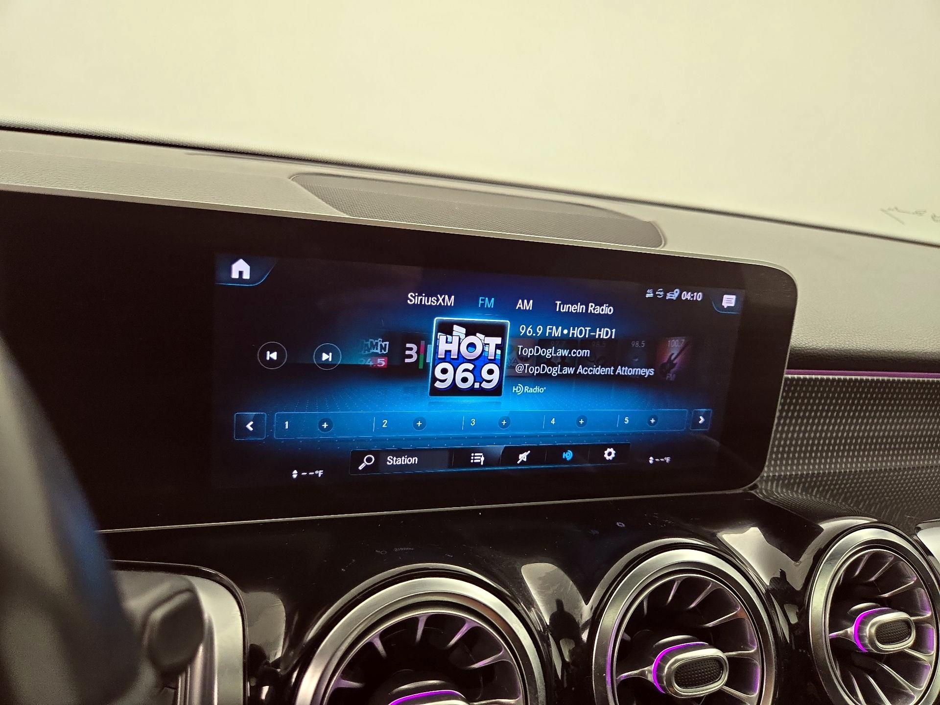 Thumbnail: 2021 Mercedes-Benz GLB - 15