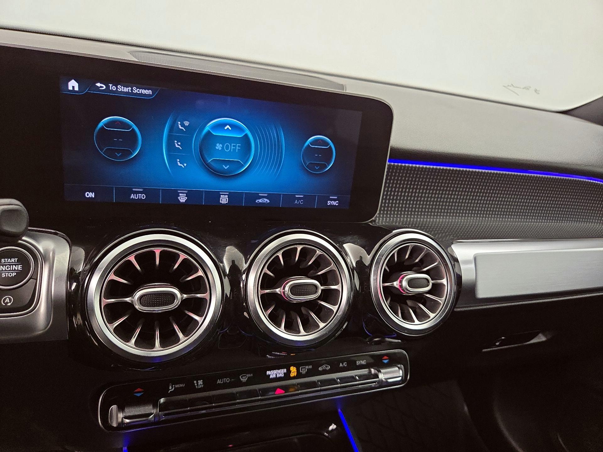 Thumbnail: 2021 Mercedes-Benz GLB - 16