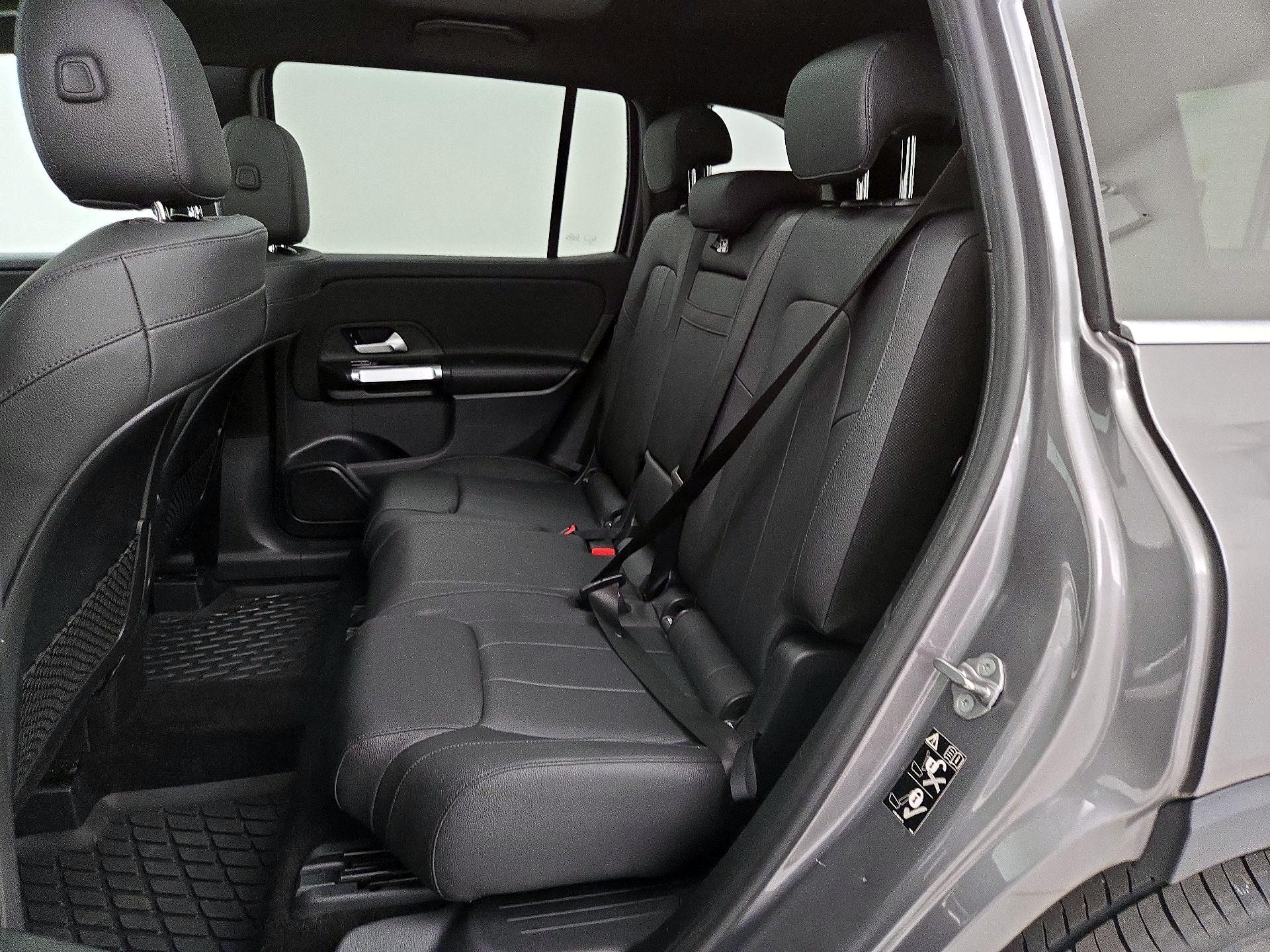 Thumbnail: 2021 Mercedes-Benz GLB - 20