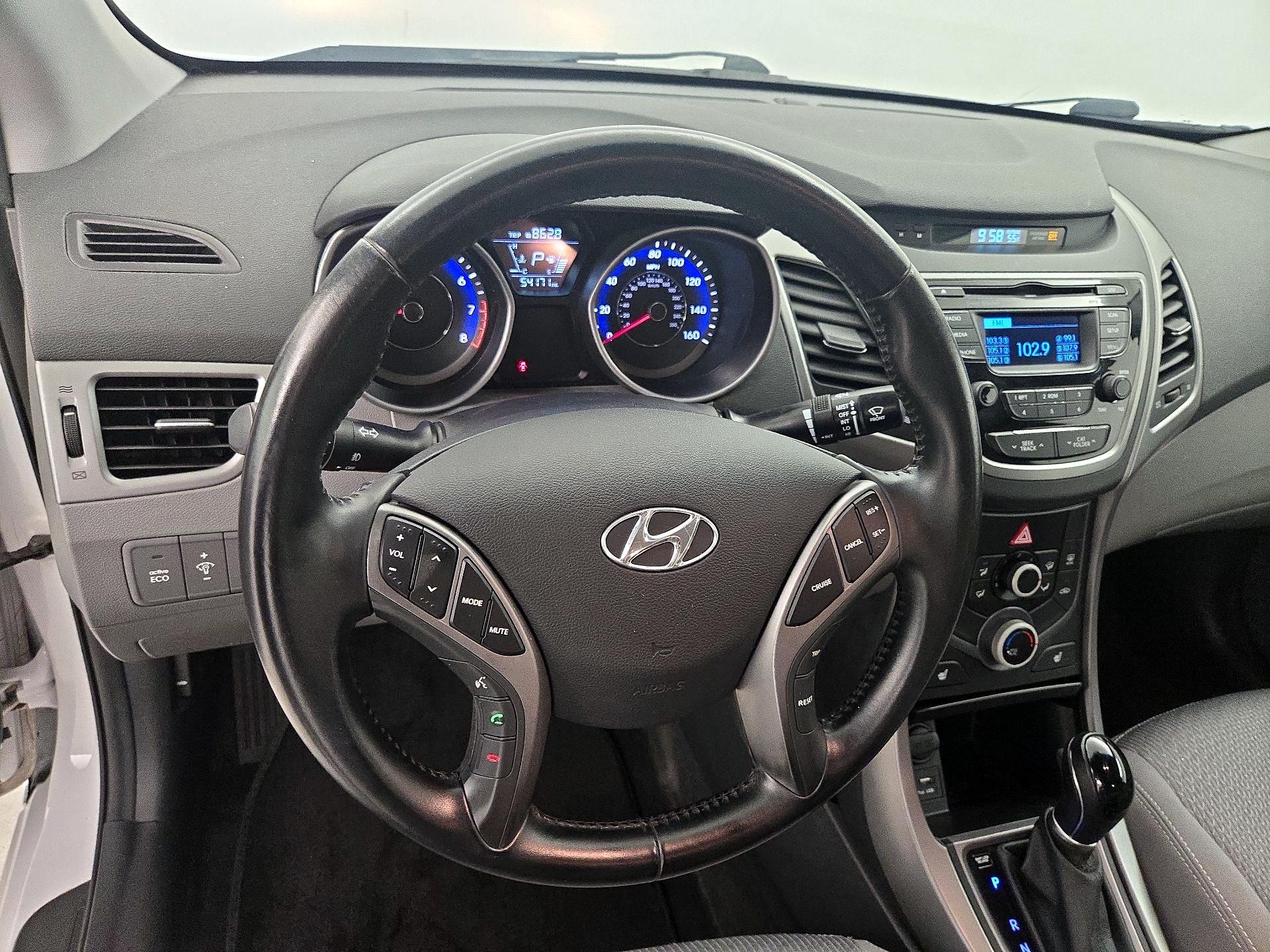 Thumbnail: 2014 Hyundai Elantra - 10