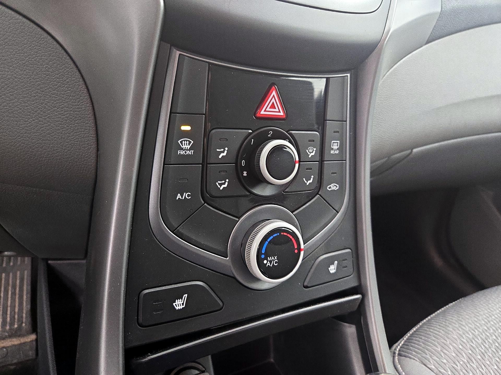 Thumbnail: 2014 Hyundai Elantra - 15