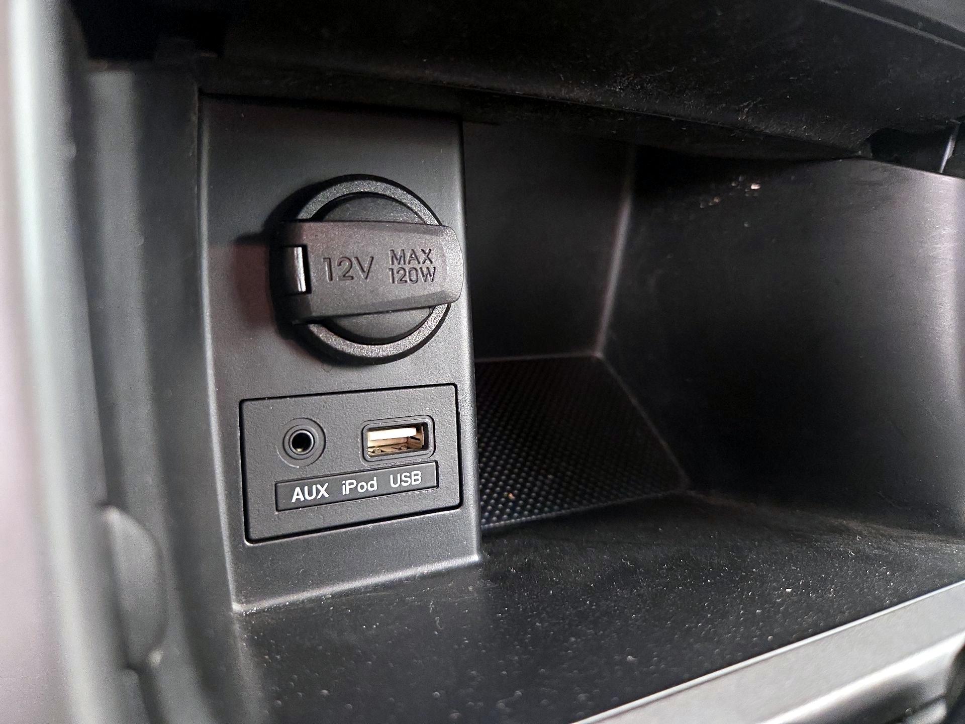 Thumbnail: 2014 Hyundai Elantra - 17