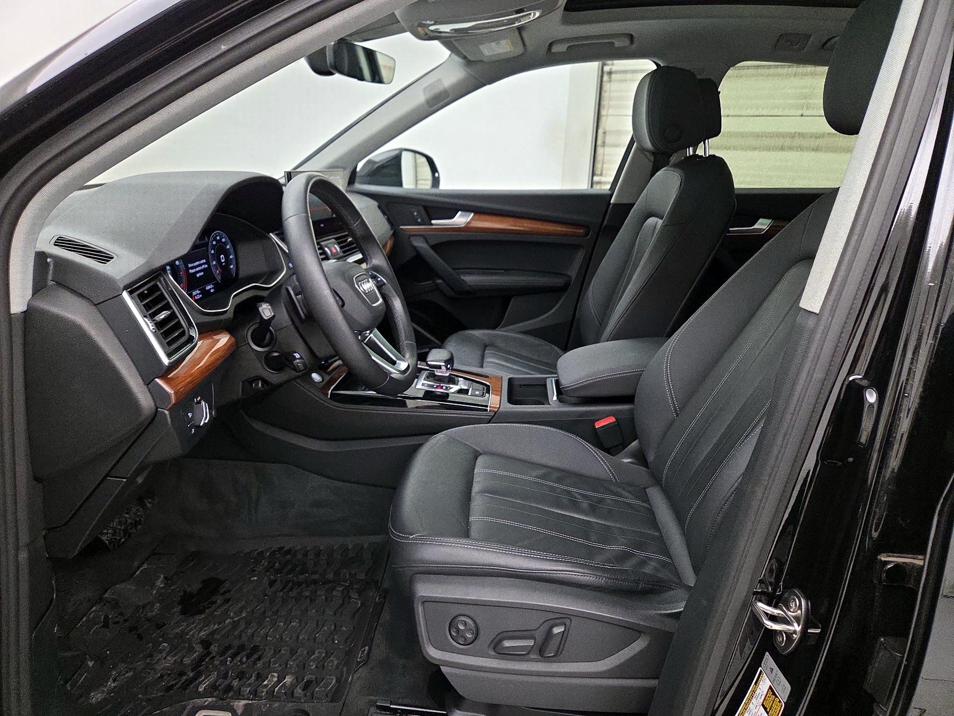 Thumbnail: 2022 Audi Q5 - 11