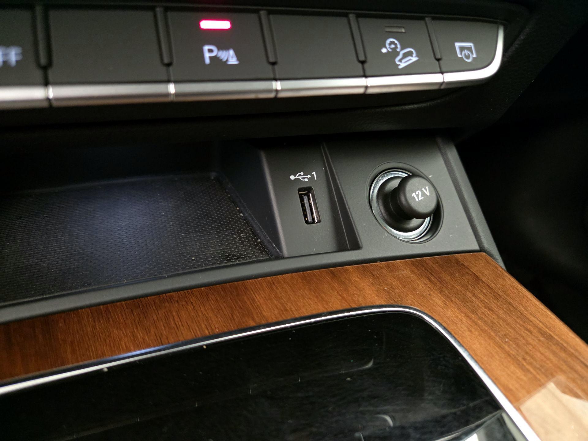 Thumbnail: 2022 Audi Q5 - 18