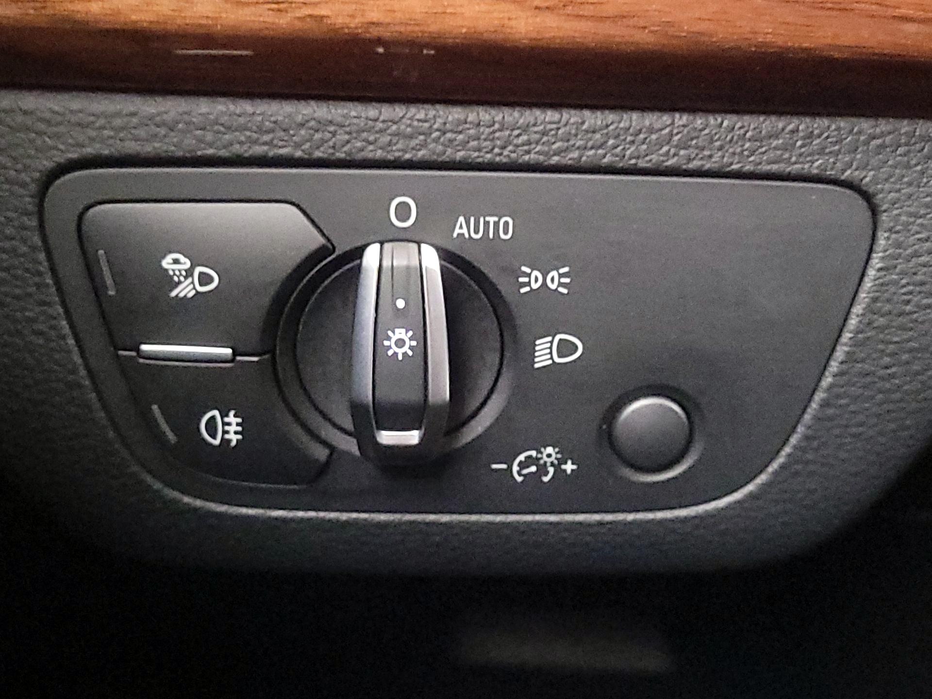 Thumbnail: 2023 Audi Q5 - 13