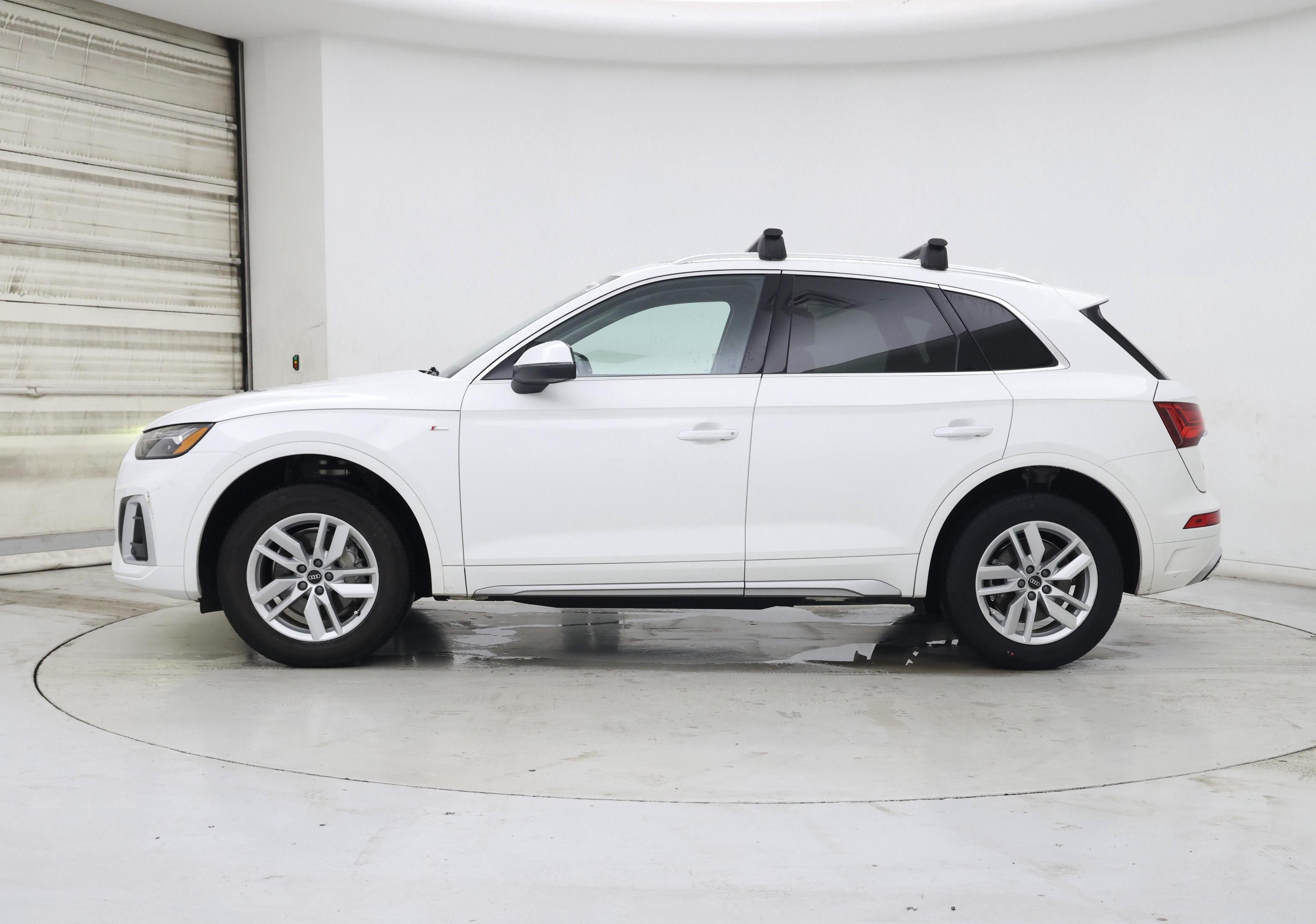 Thumbnail: 2023 Audi Q5 - 3