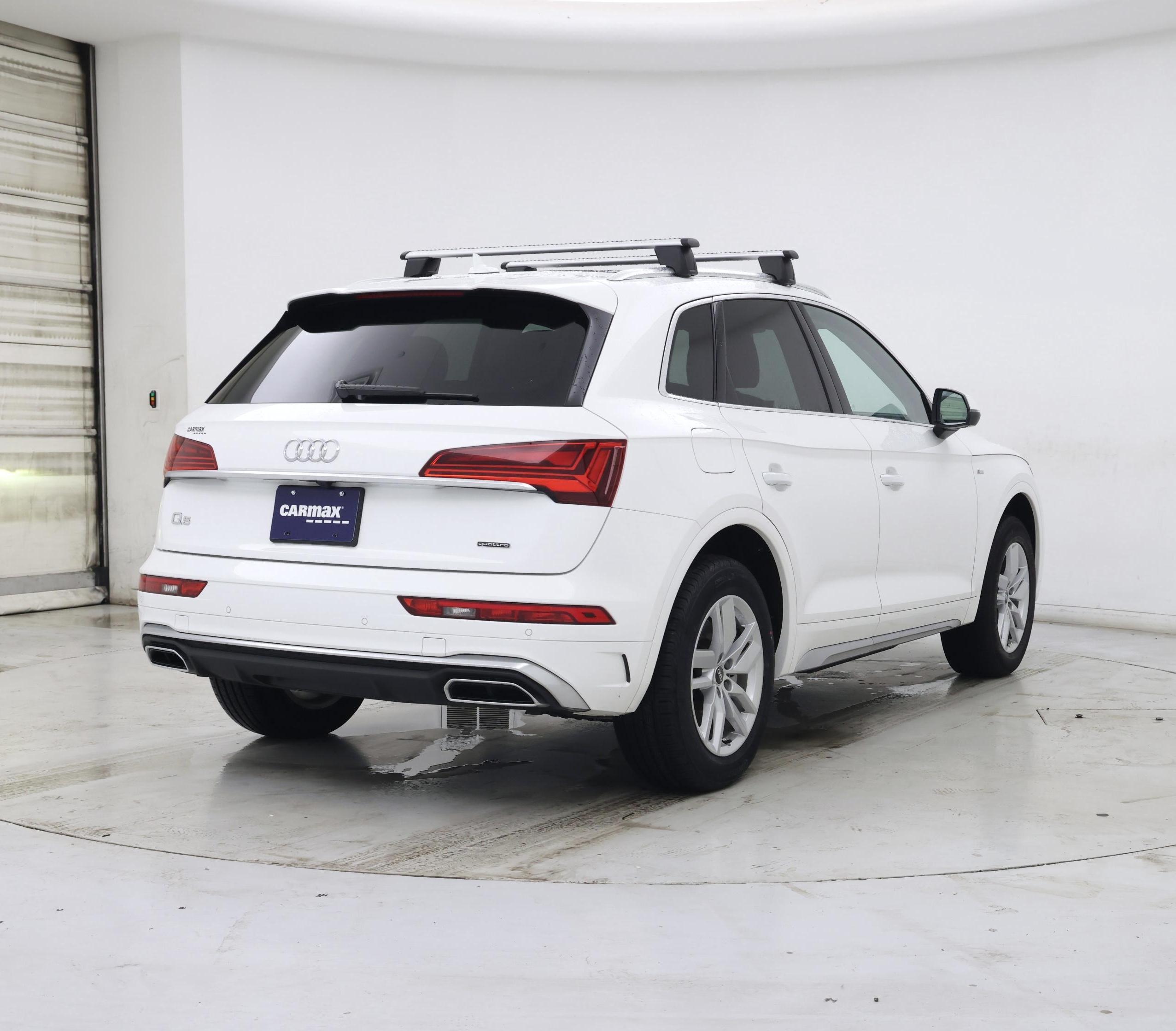 Thumbnail: 2023 Audi Q5 - 8