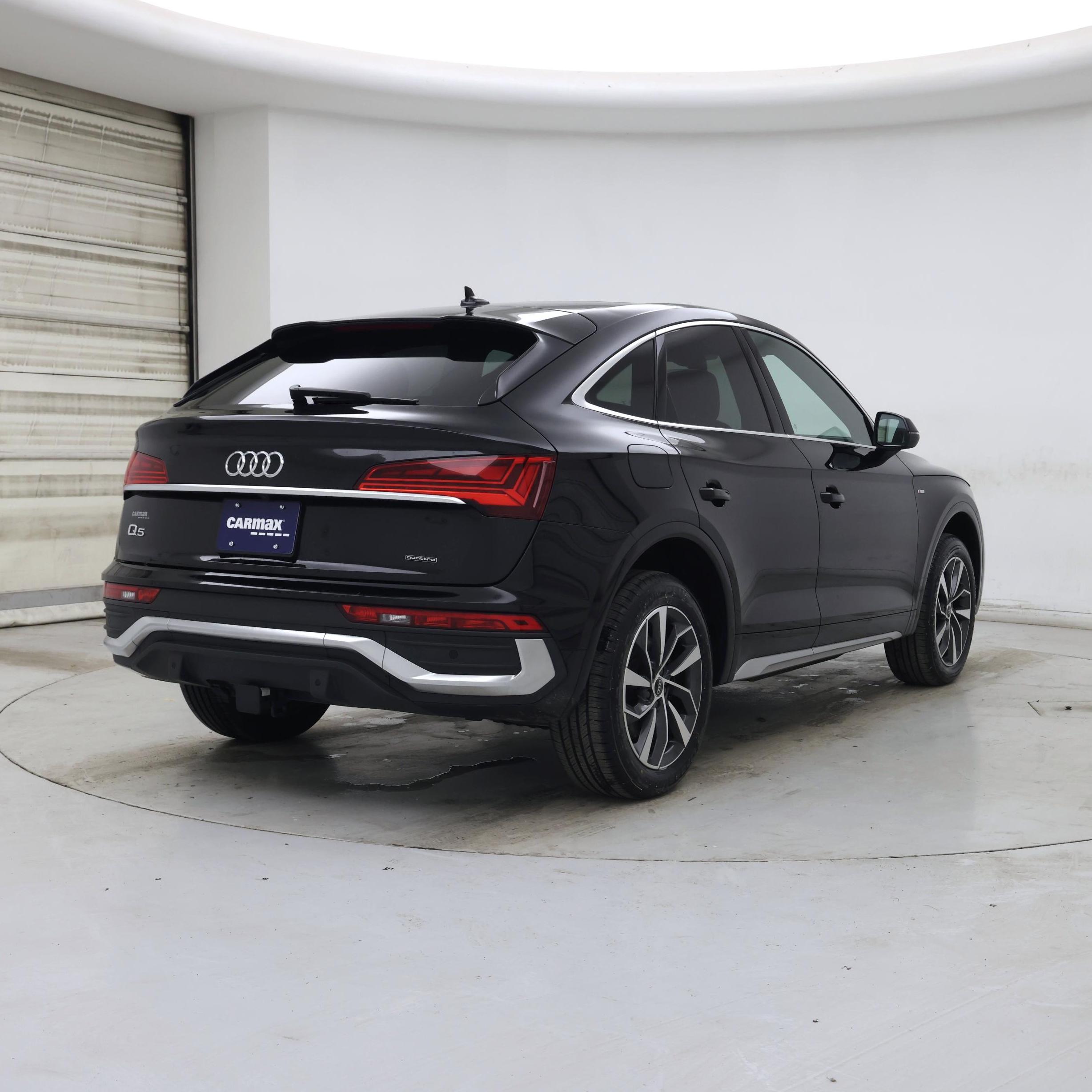 Thumbnail: 2023 Audi Q5 - 8