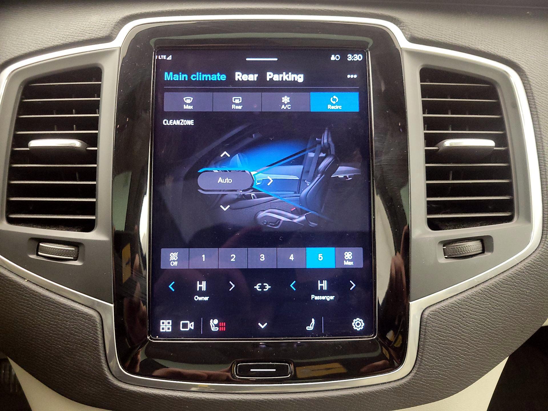 Thumbnail: 2024 Volvo XC90 - 17