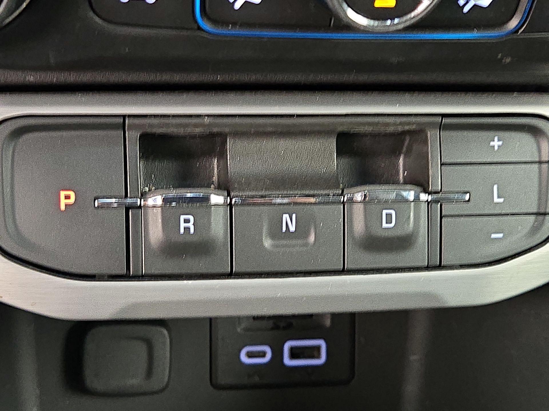 Thumbnail: 2023 GMC Acadia - 18