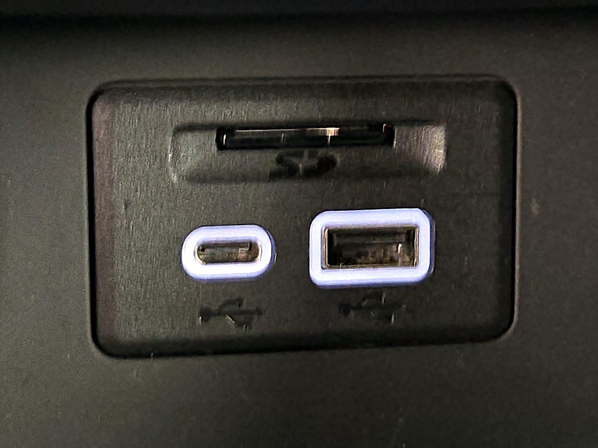 Thumbnail: 2023 GMC Acadia - 19