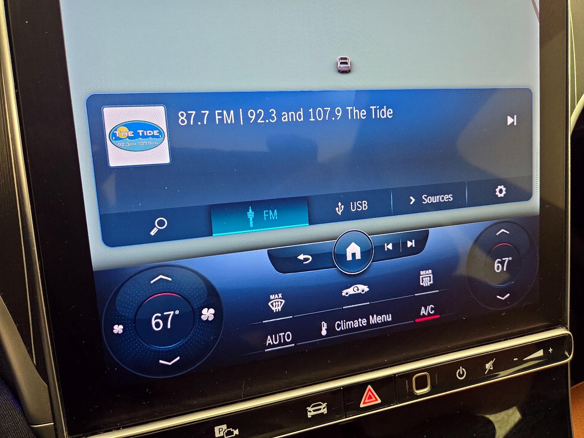 Thumbnail: 2022 Mercedes-Benz C-Class - 16