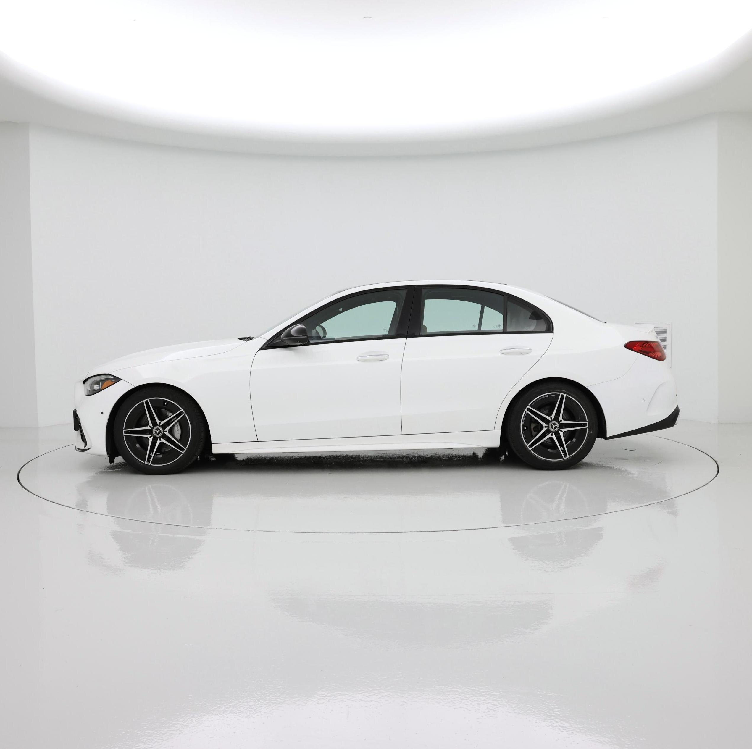 Thumbnail: 2022 Mercedes-Benz C-Class - 3