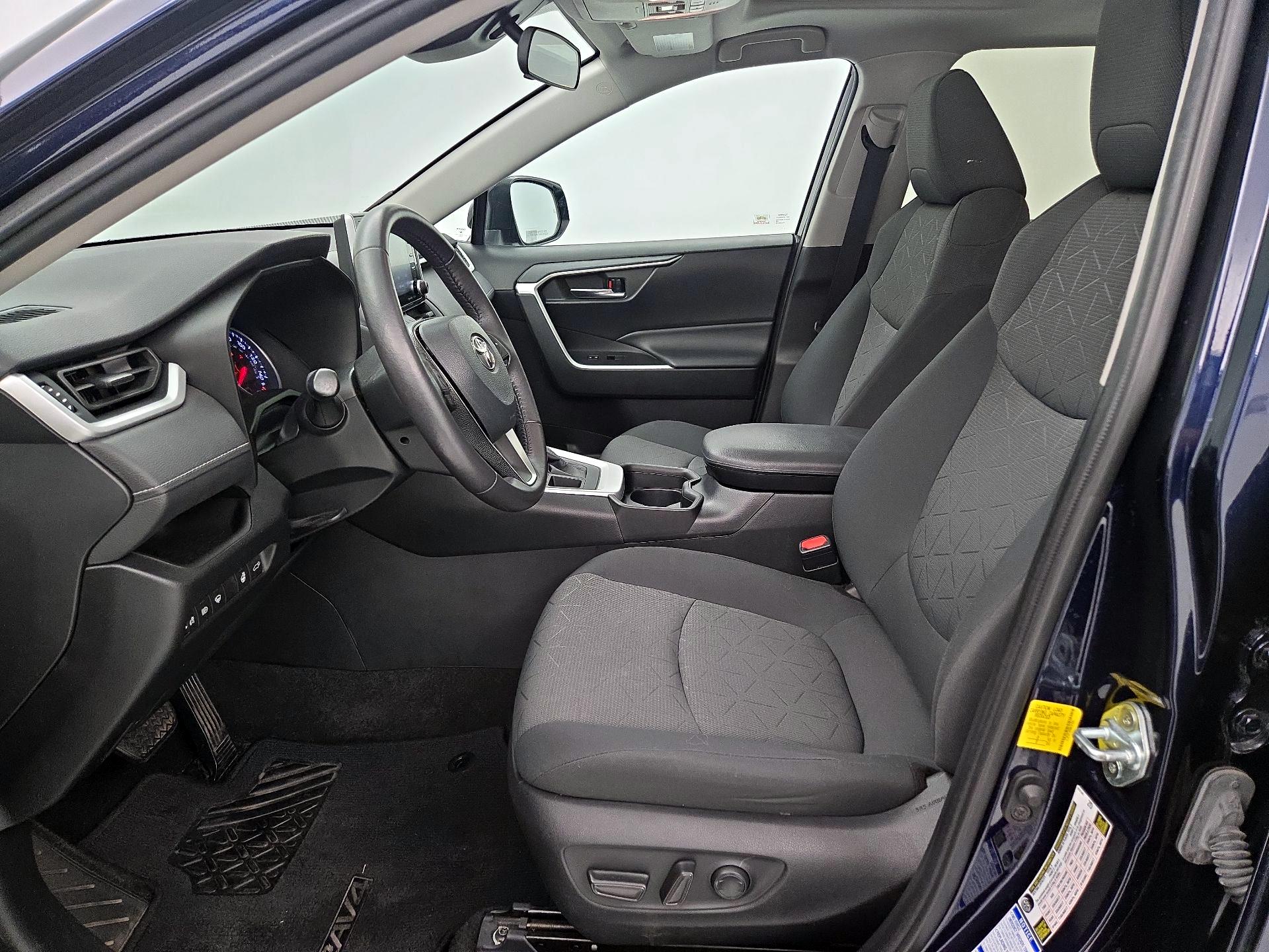 Thumbnail: 2021 Toyota RAV4 - 11