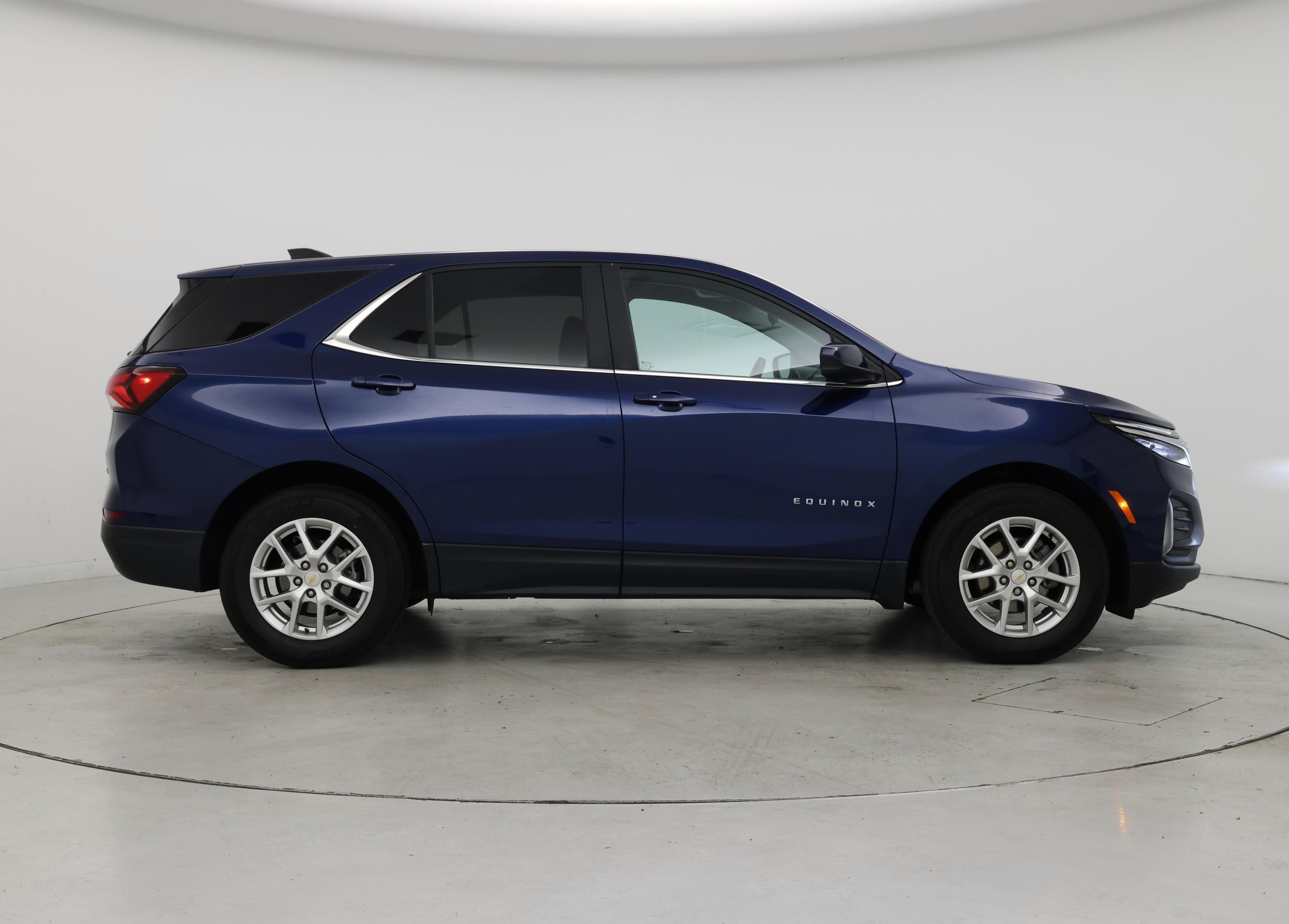 Thumbnail: 2022 Chevrolet Equinox - 7