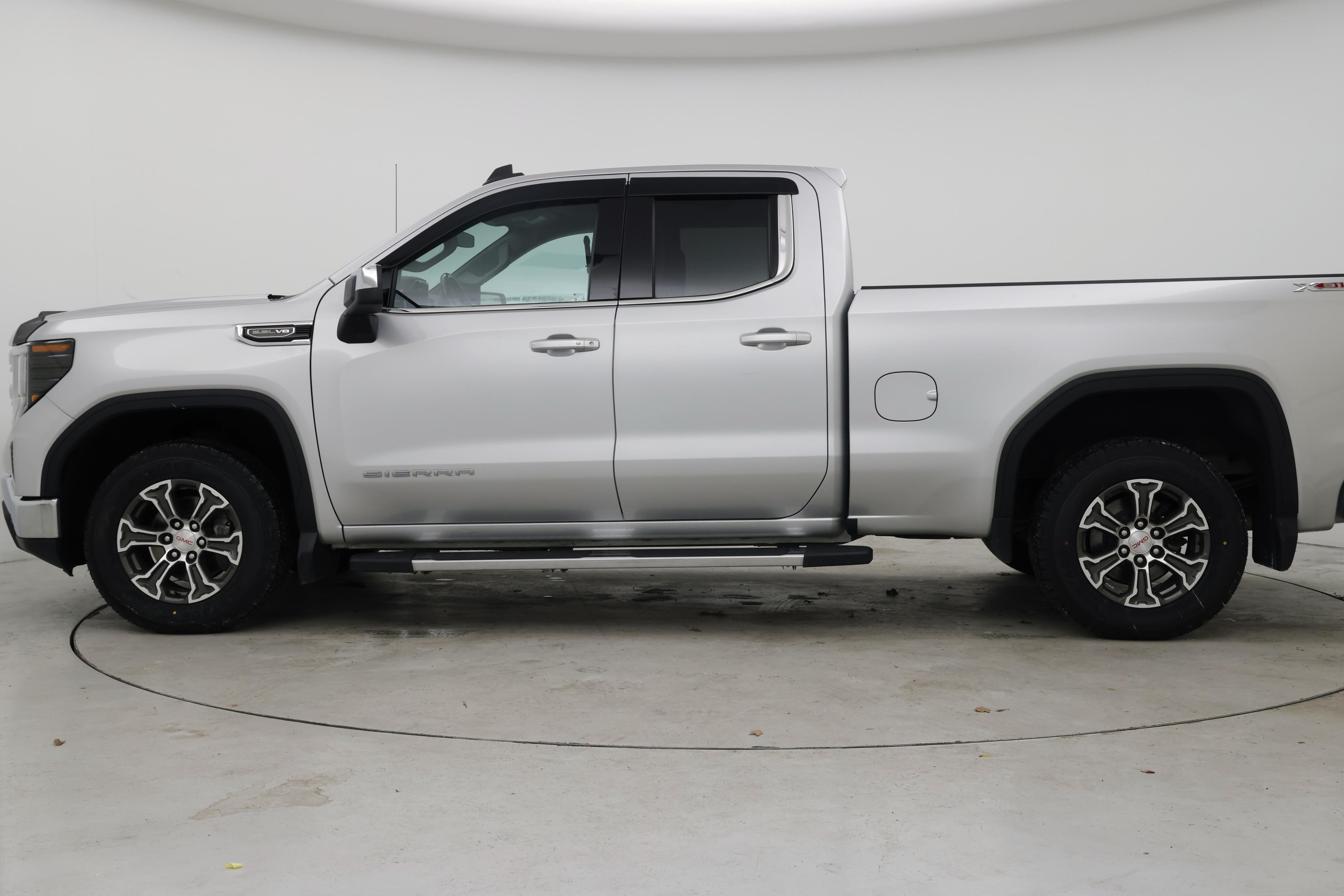 Thumbnail: 2022 GMC Sierra 1500 - 3