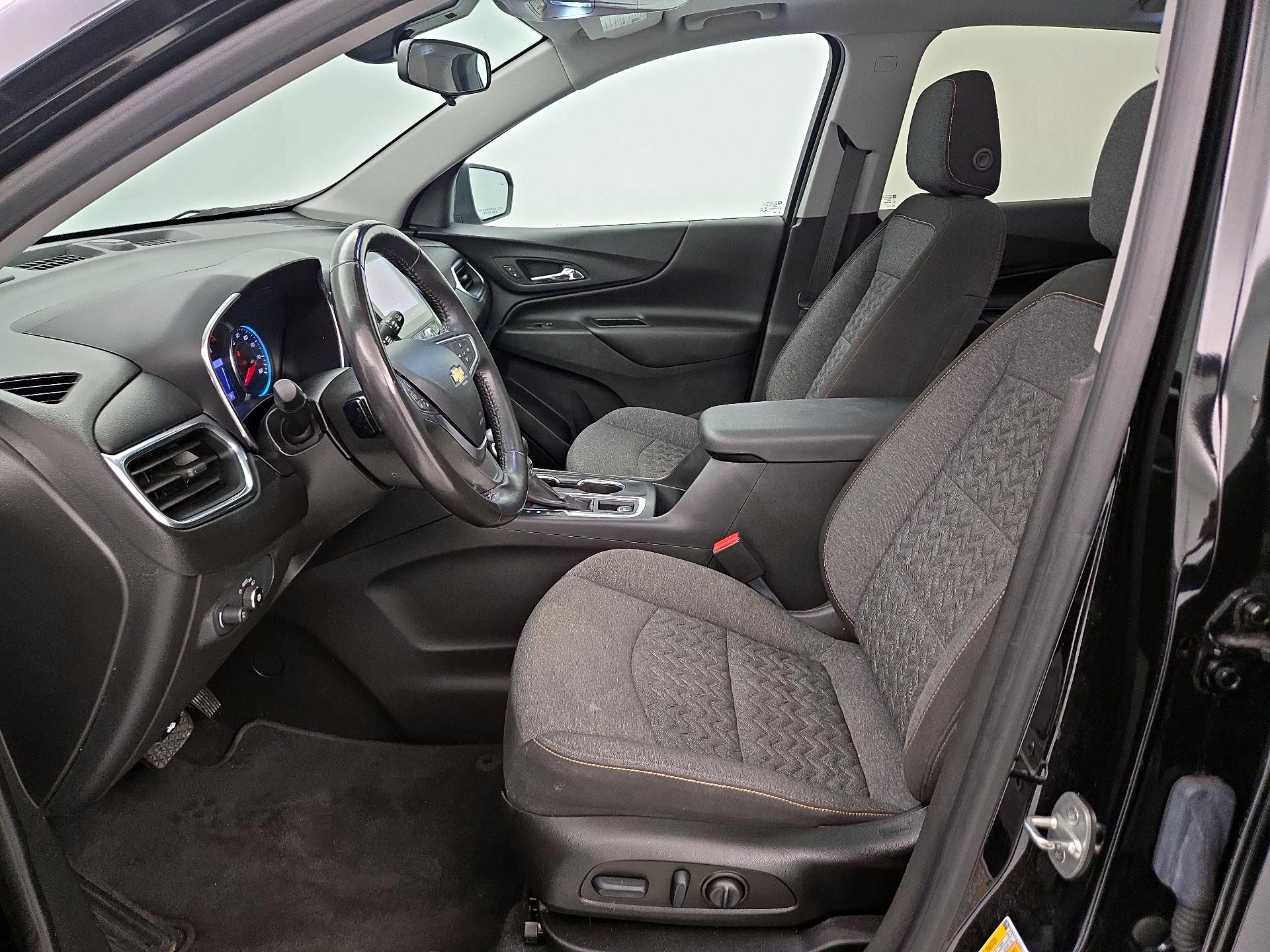 Thumbnail: 2022 Chevrolet Equinox - 11