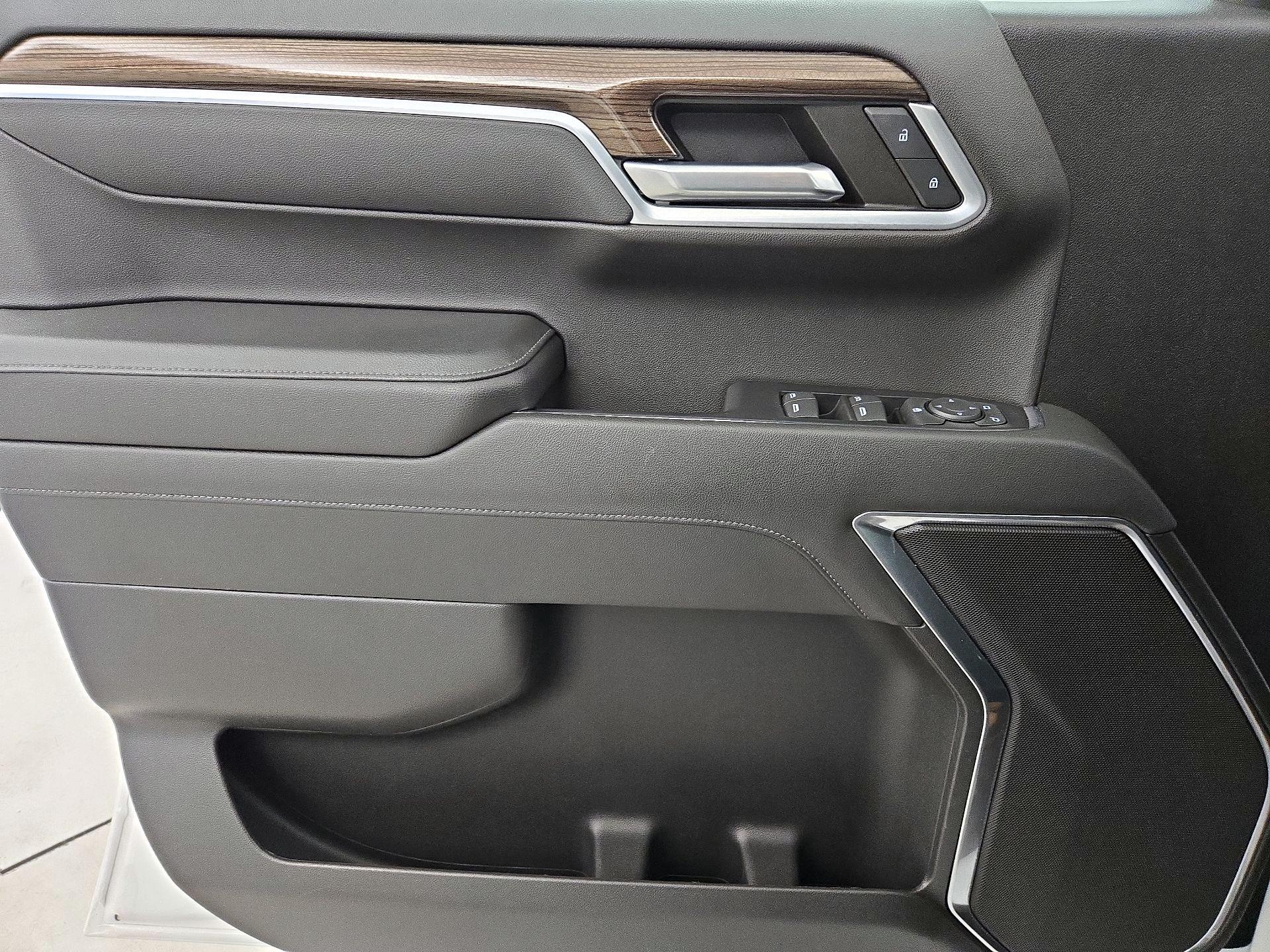 Thumbnail: 2022 Chevrolet Silverado 1500 - 12