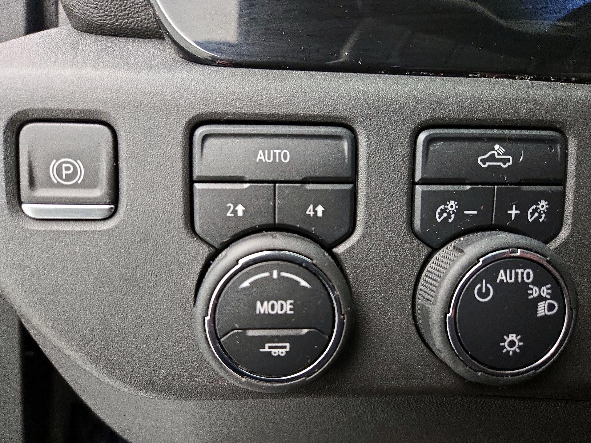 Thumbnail: 2022 Chevrolet Silverado 1500 - 13