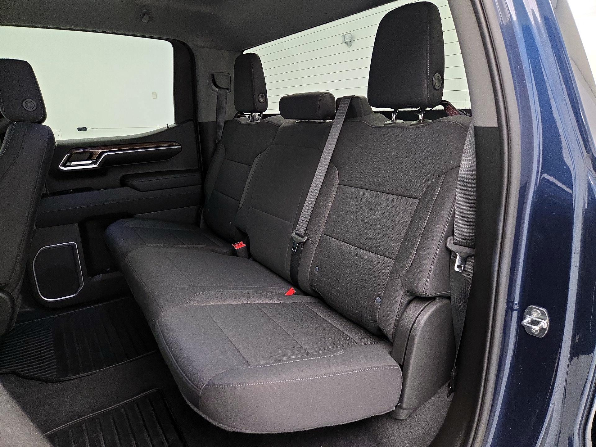 Thumbnail: 2022 Chevrolet Silverado 1500 - 19