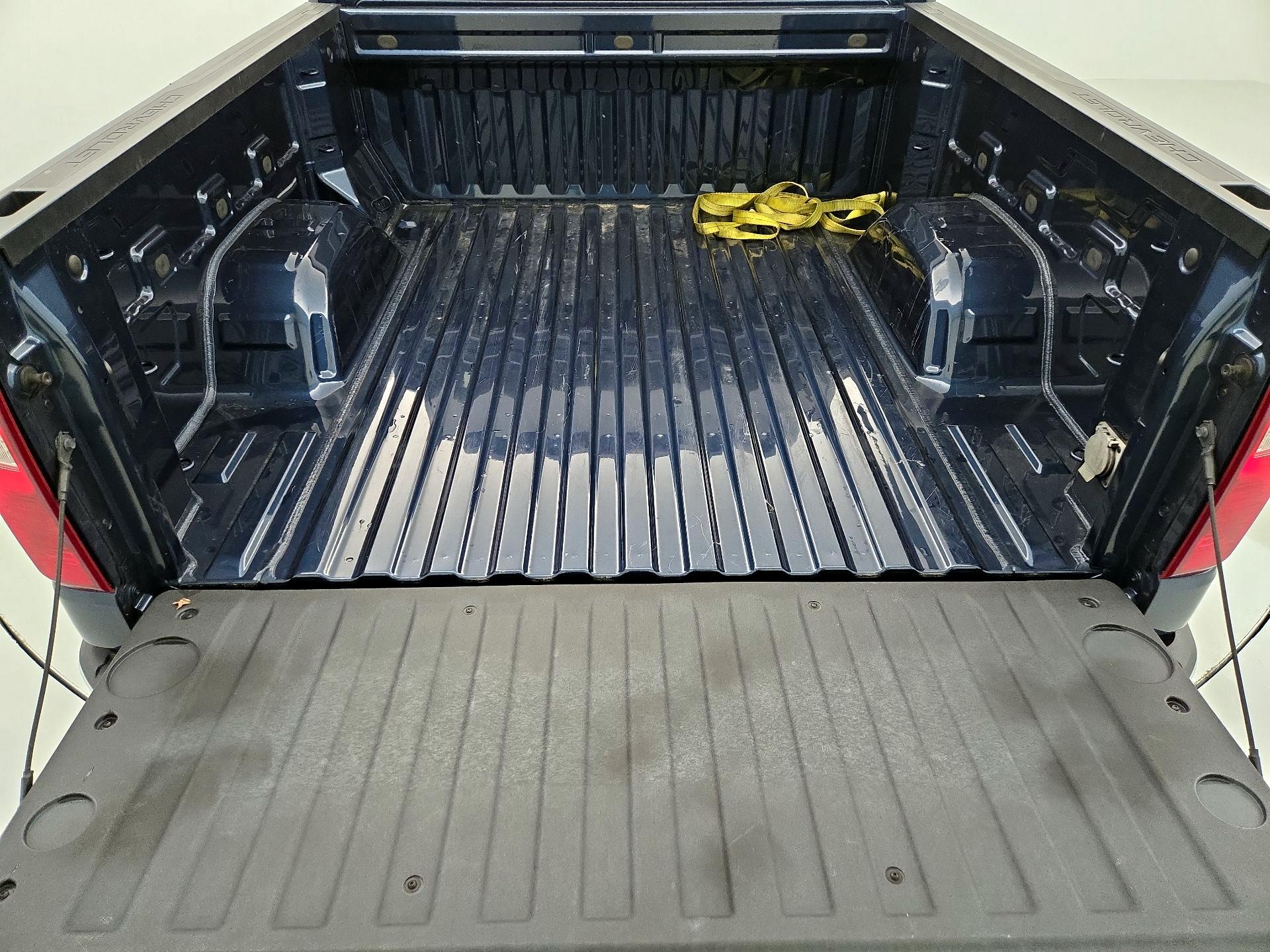 Thumbnail: 2022 Chevrolet Silverado 1500 - 20