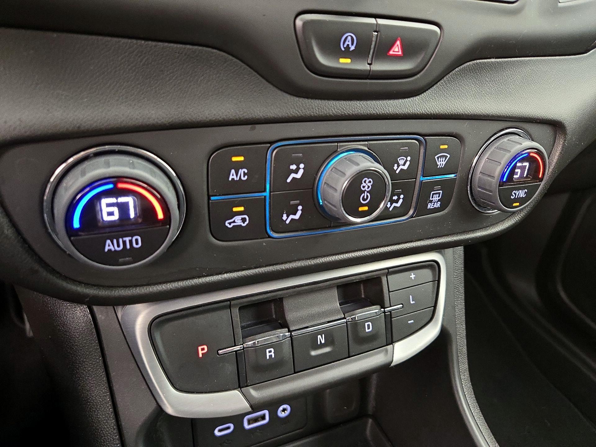 Thumbnail: 2023 GMC Terrain - 16